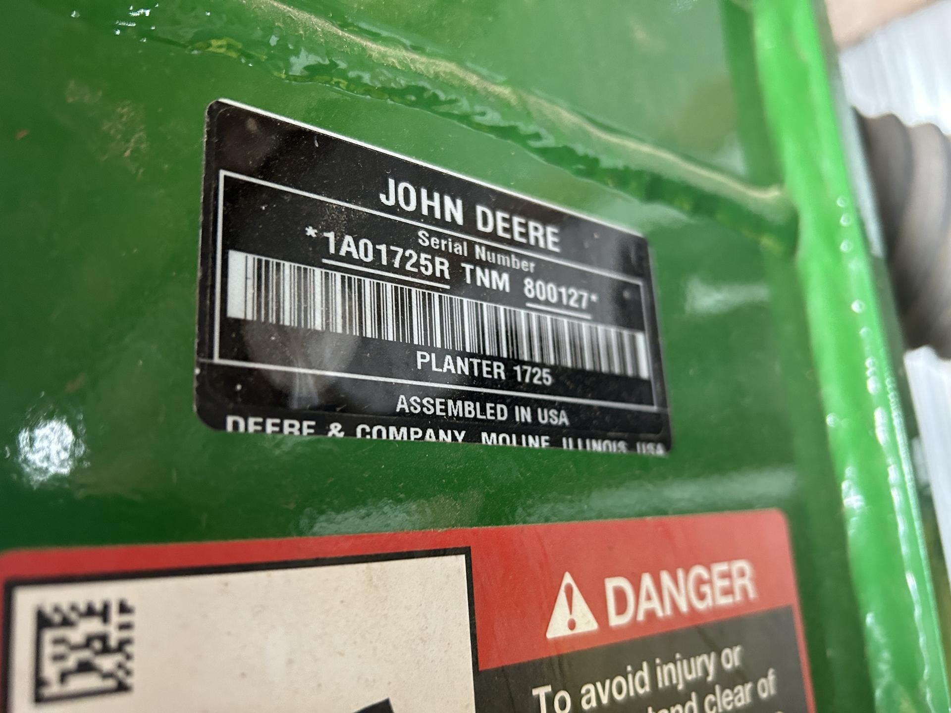 2023 John Deere 1725 Image