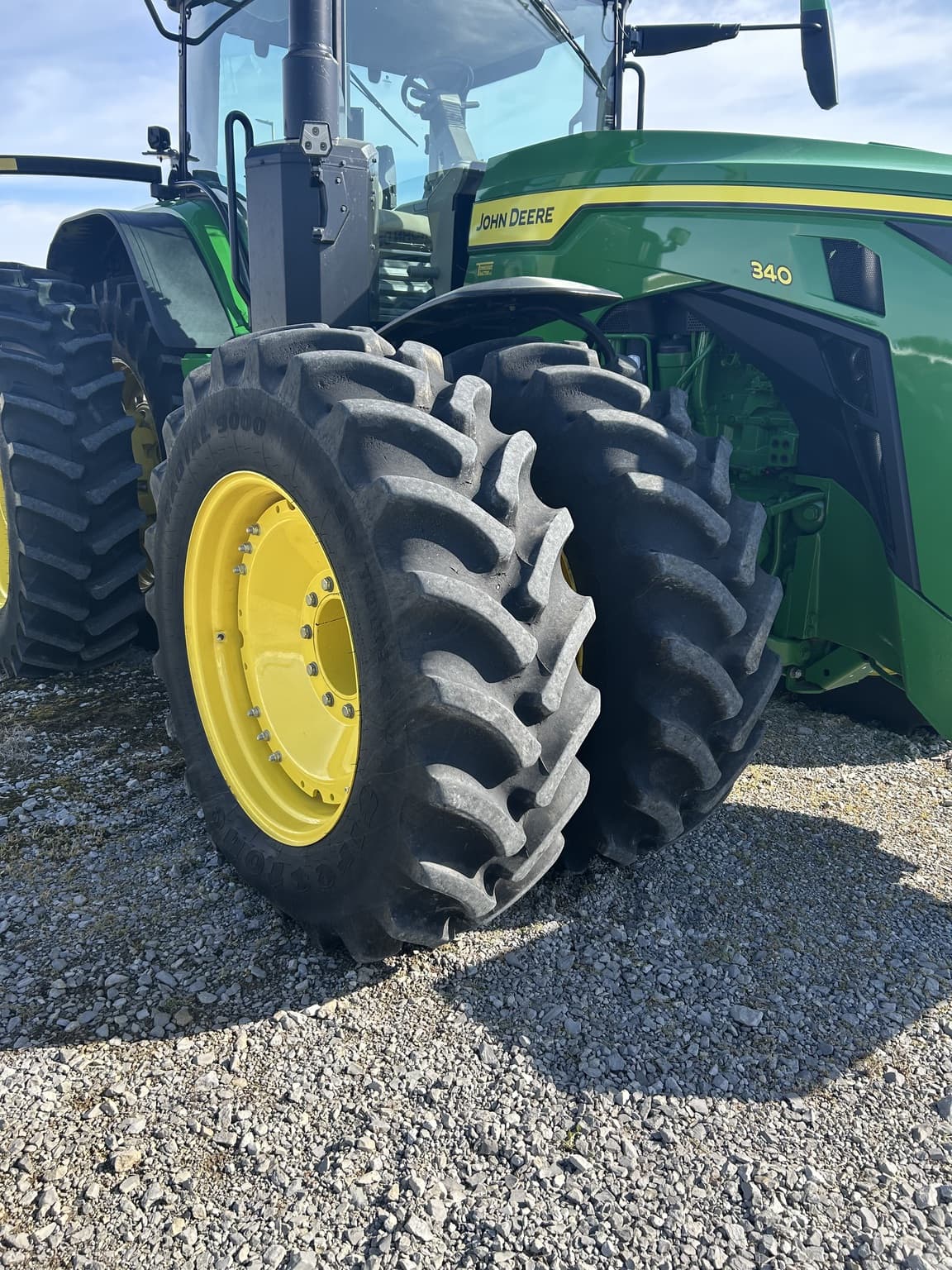 2024 John Deere 8R 340 Image