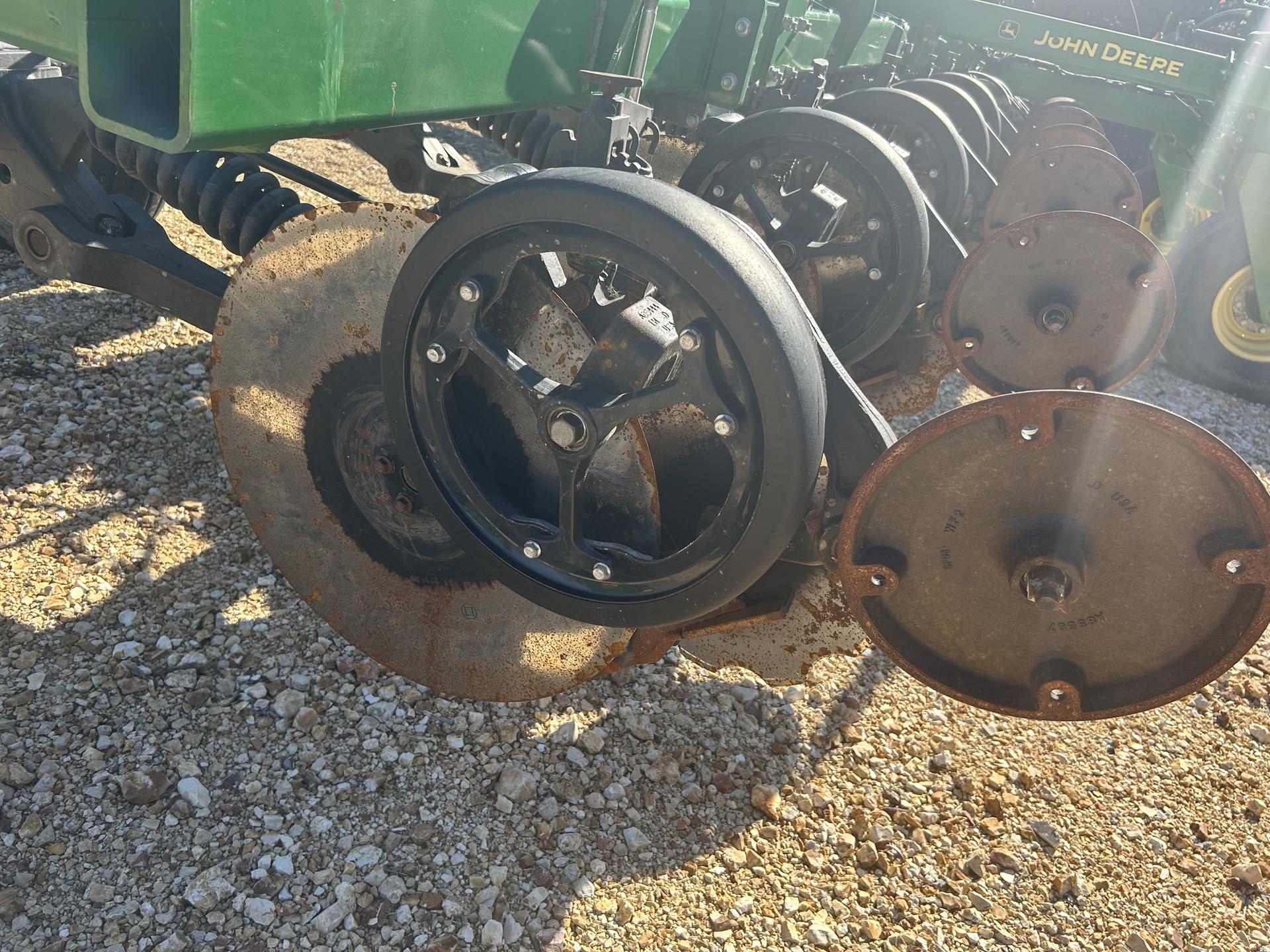 2016 John Deere 2510H Image
