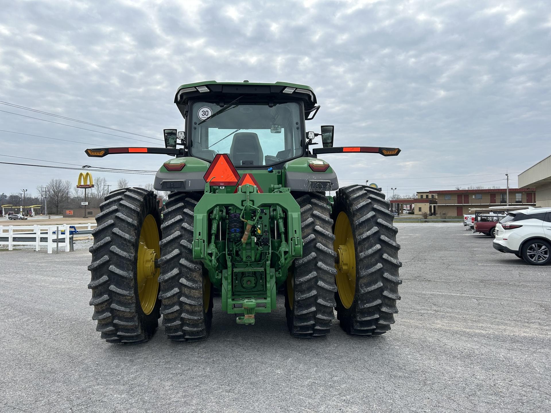2024 John Deere 8R 340 Image