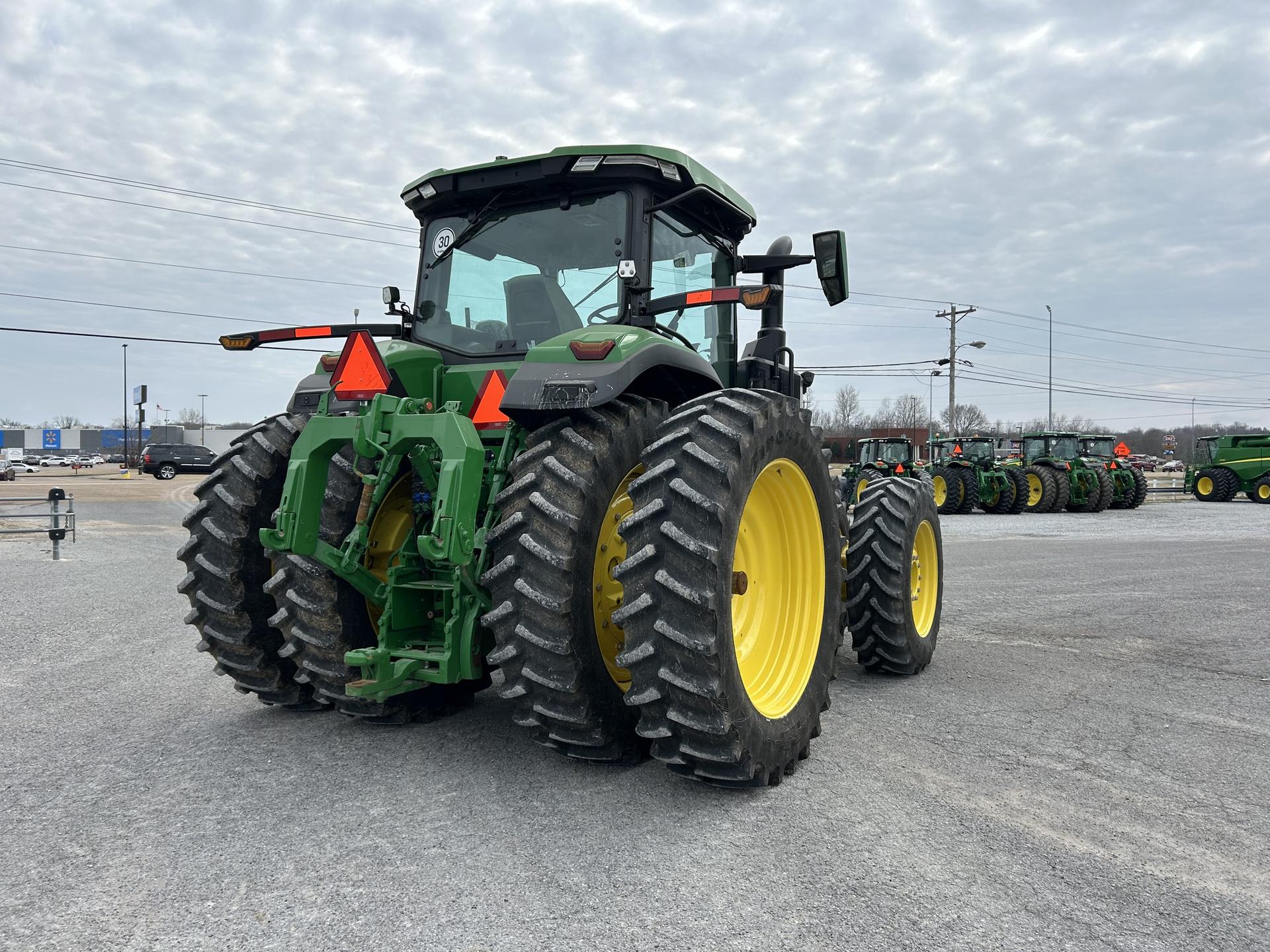 2024 John Deere 8R 340 Image