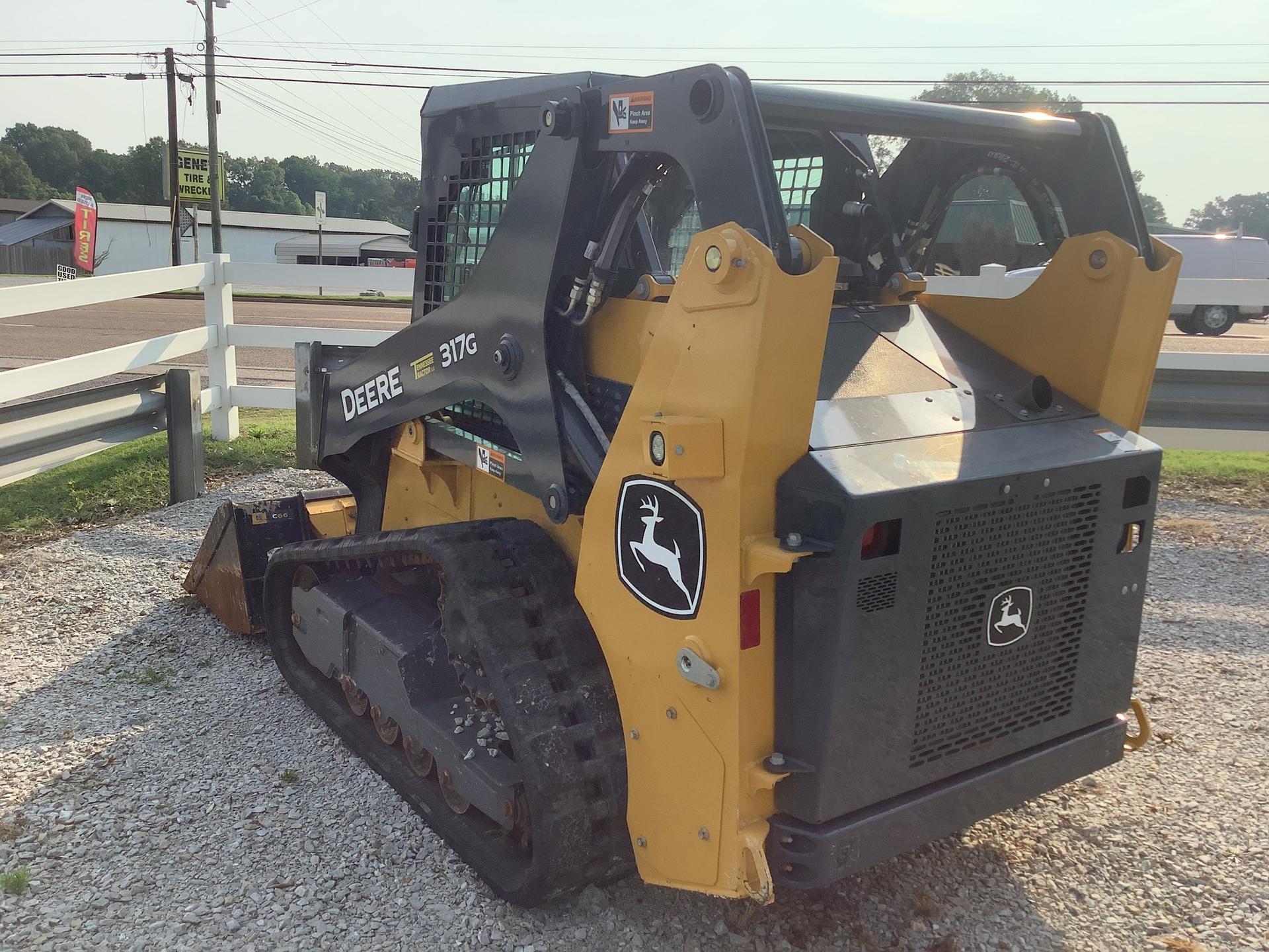 2022 John Deere 317G Image
