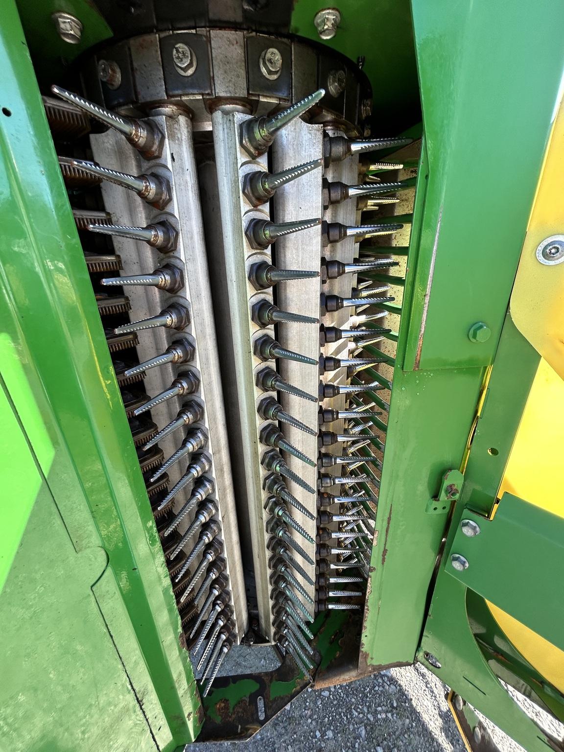 2021 John Deere CP690 Image