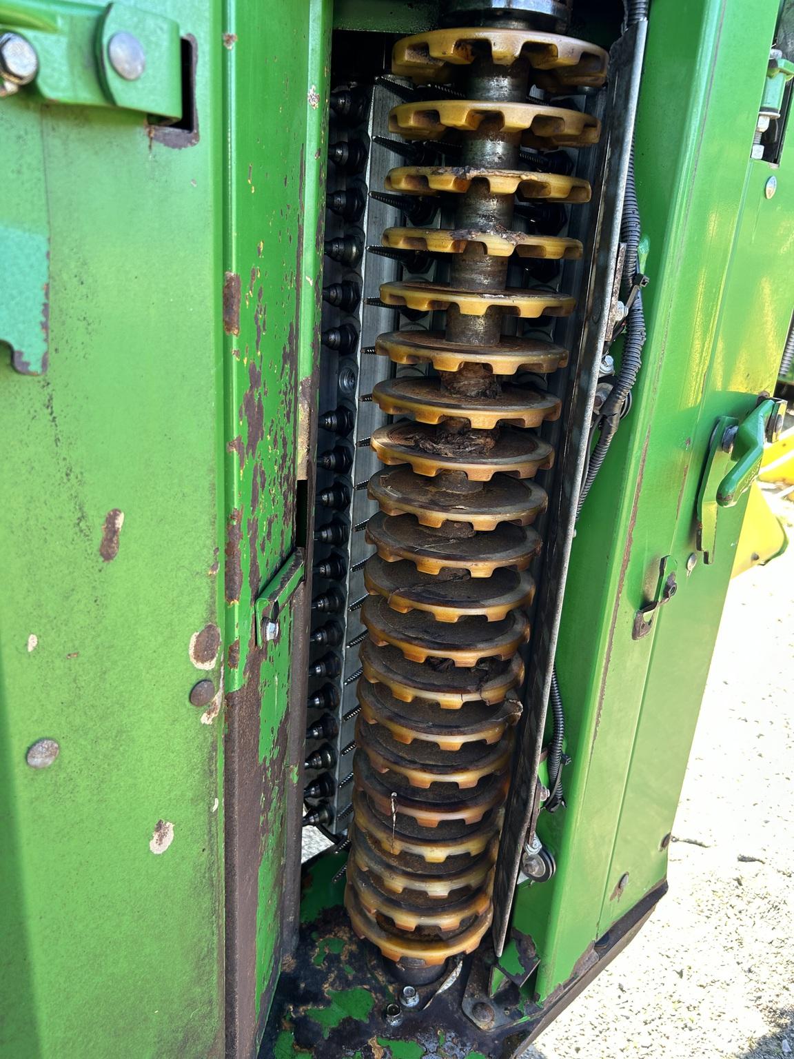 2021 John Deere CP690 Image