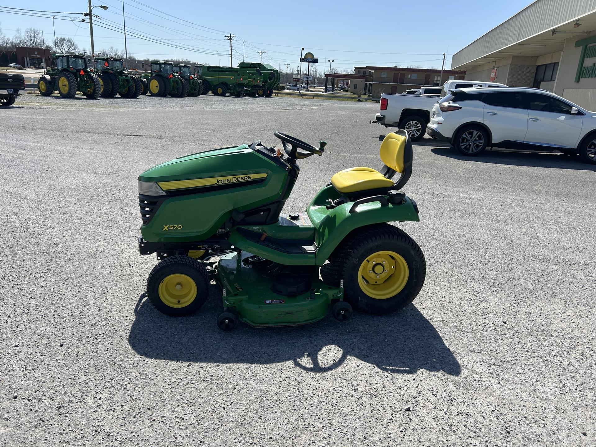 2023 John Deere X570 Image