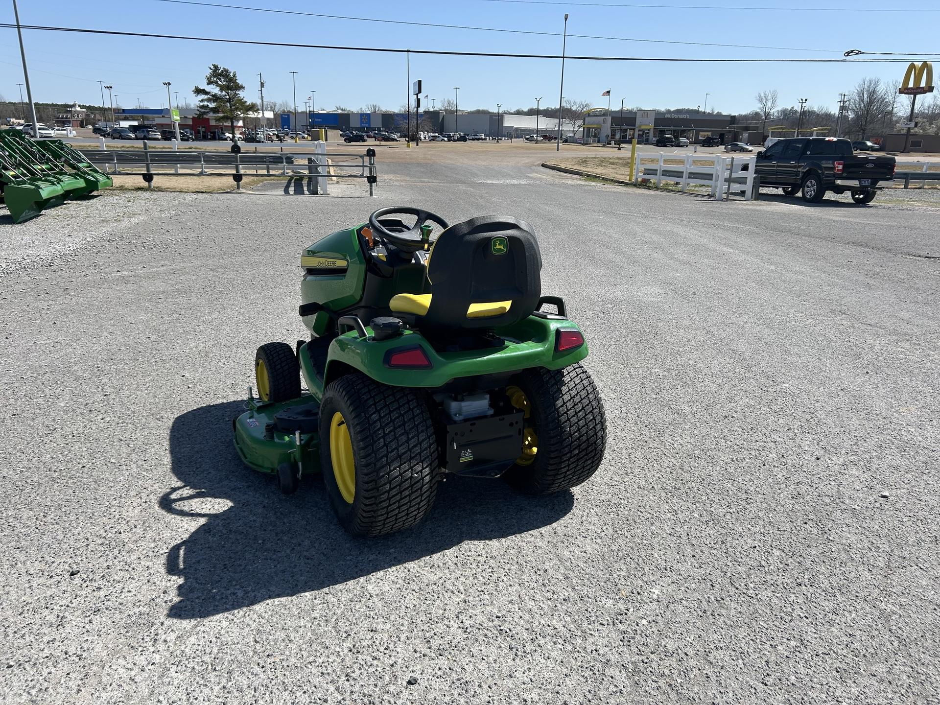 2023 John Deere X570 Image