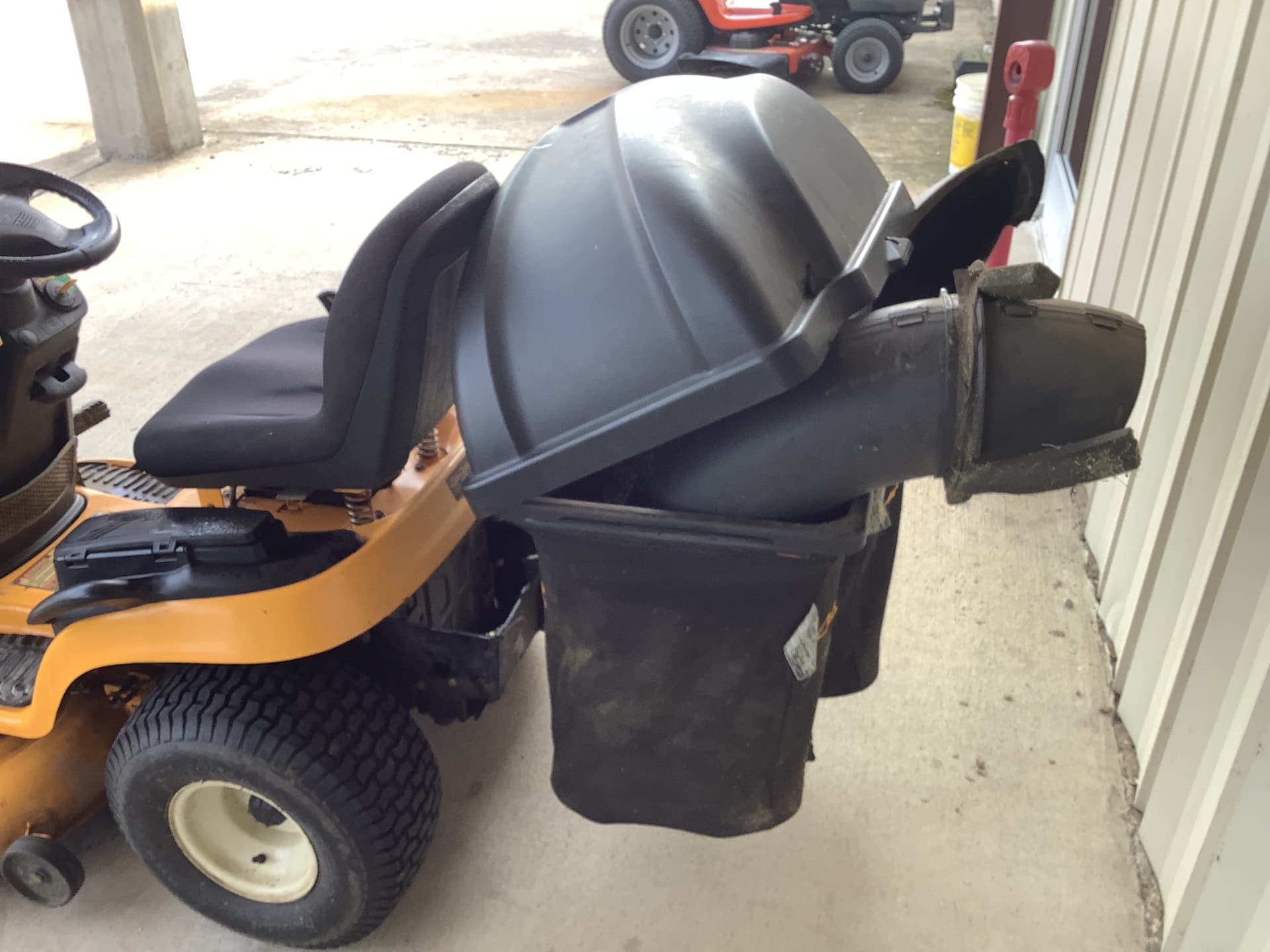 2011 Cub Cadet LT-1042 Image