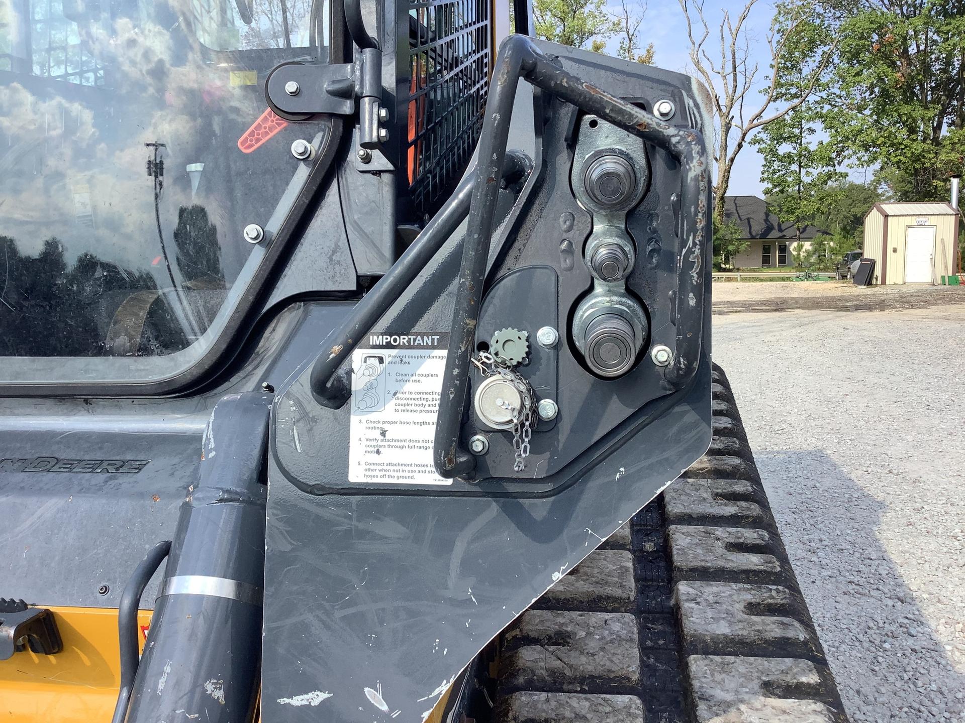 2022 John Deere 333G Image