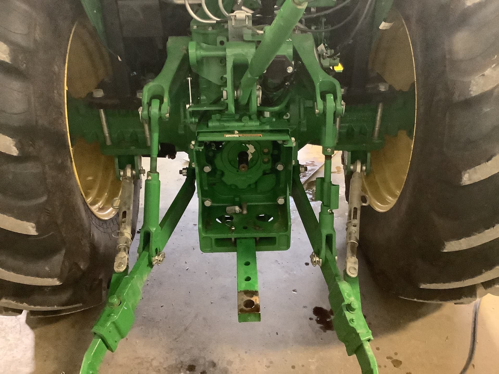 2024 John Deere 5100E Image