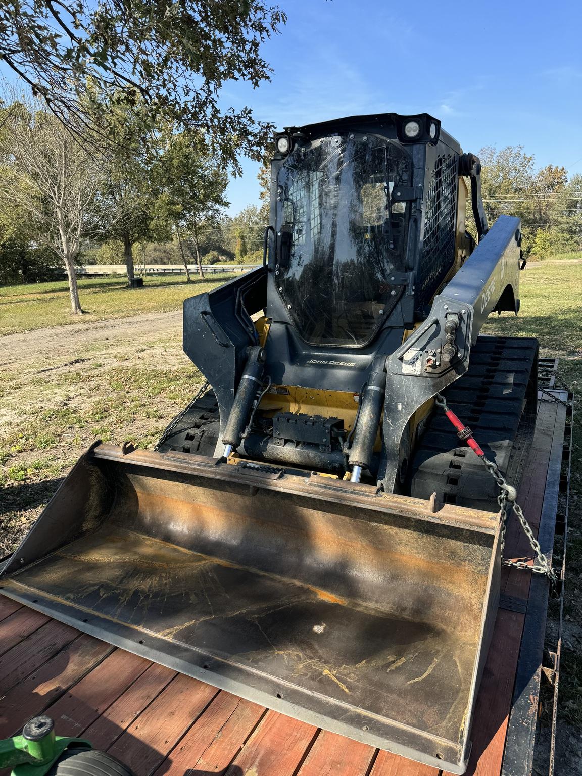 2023 John Deere 333G Image