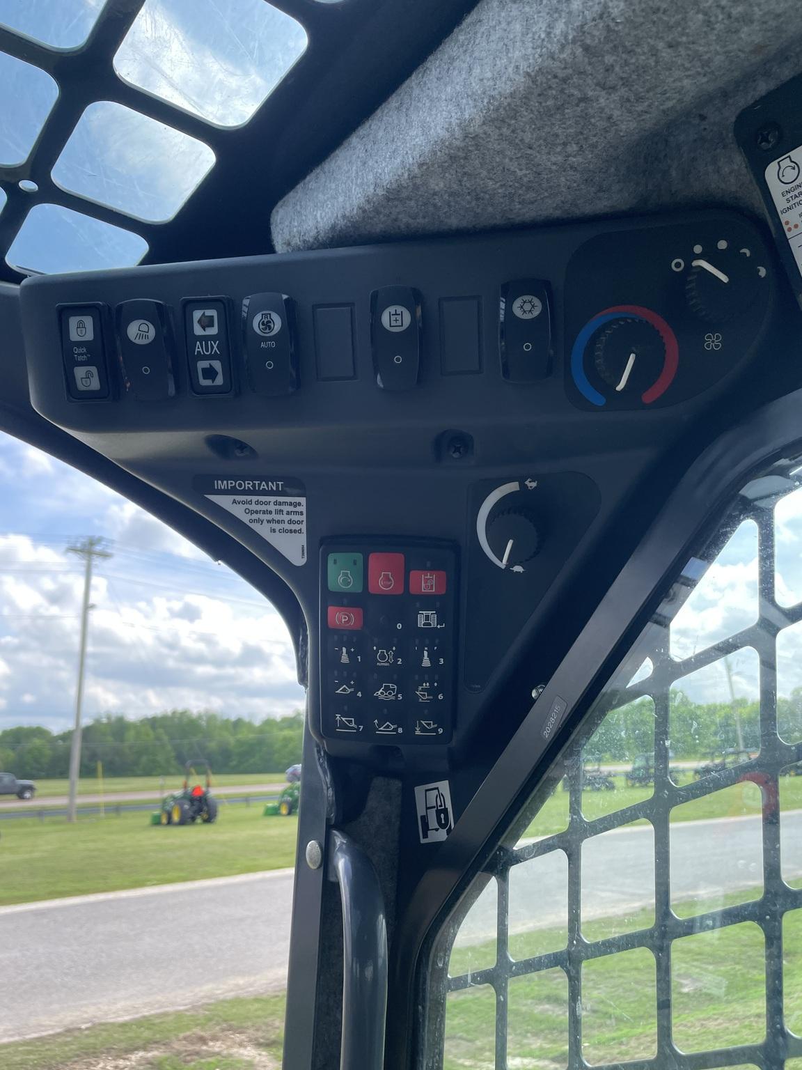 2024 John Deere 333G Image