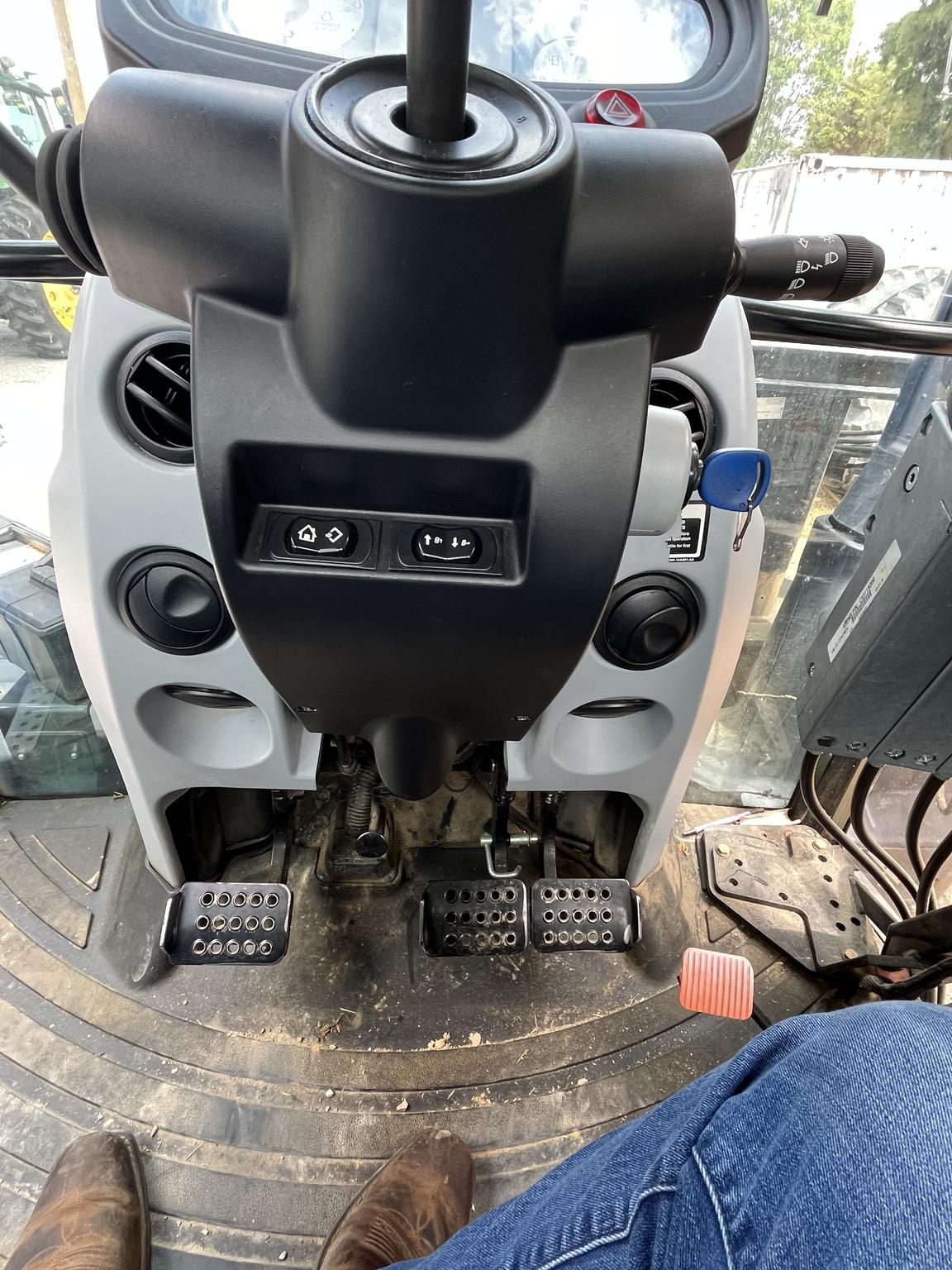 2019 New Holland TS6.110 Image
