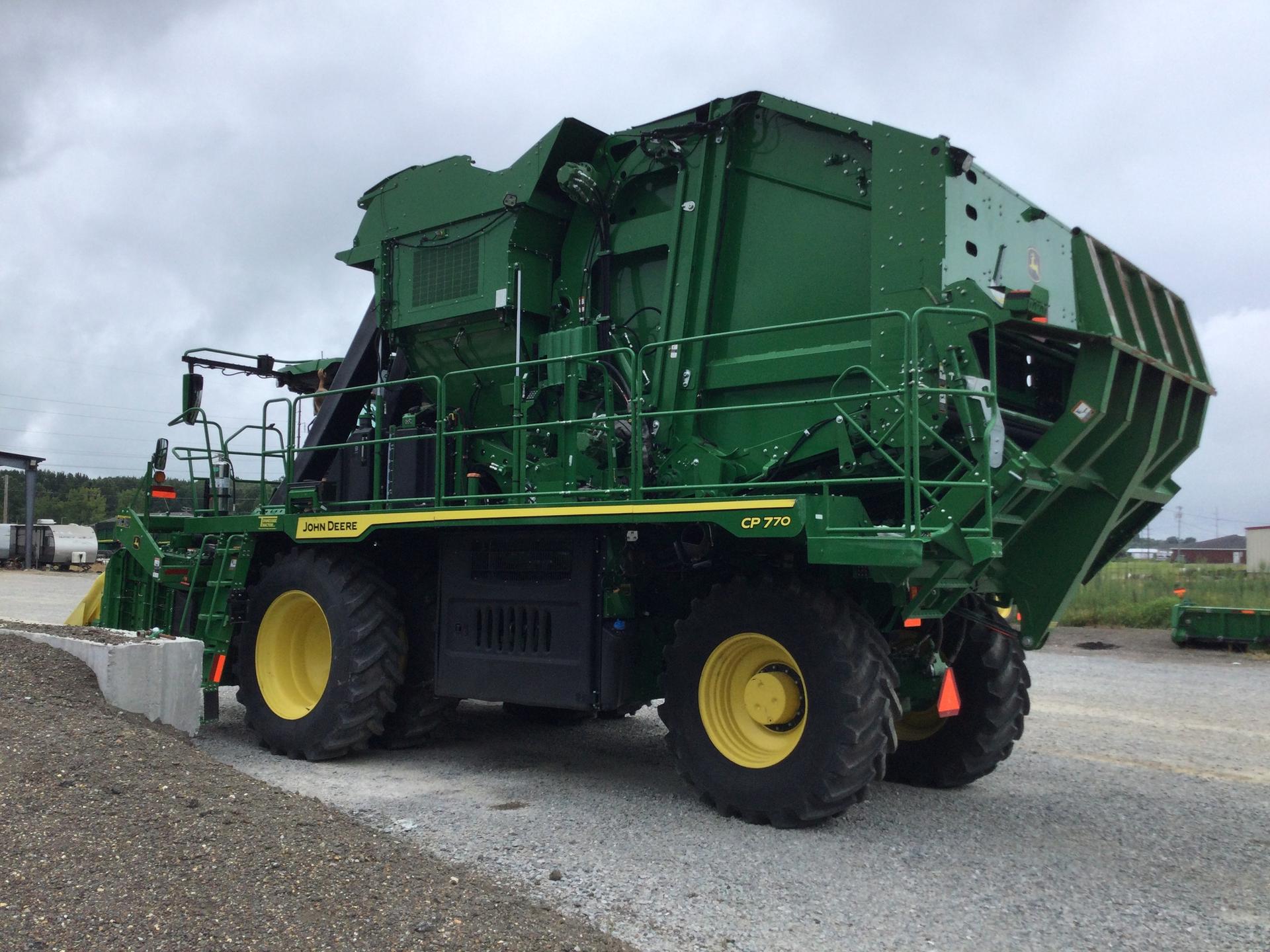 2022 John Deere CP770 Image