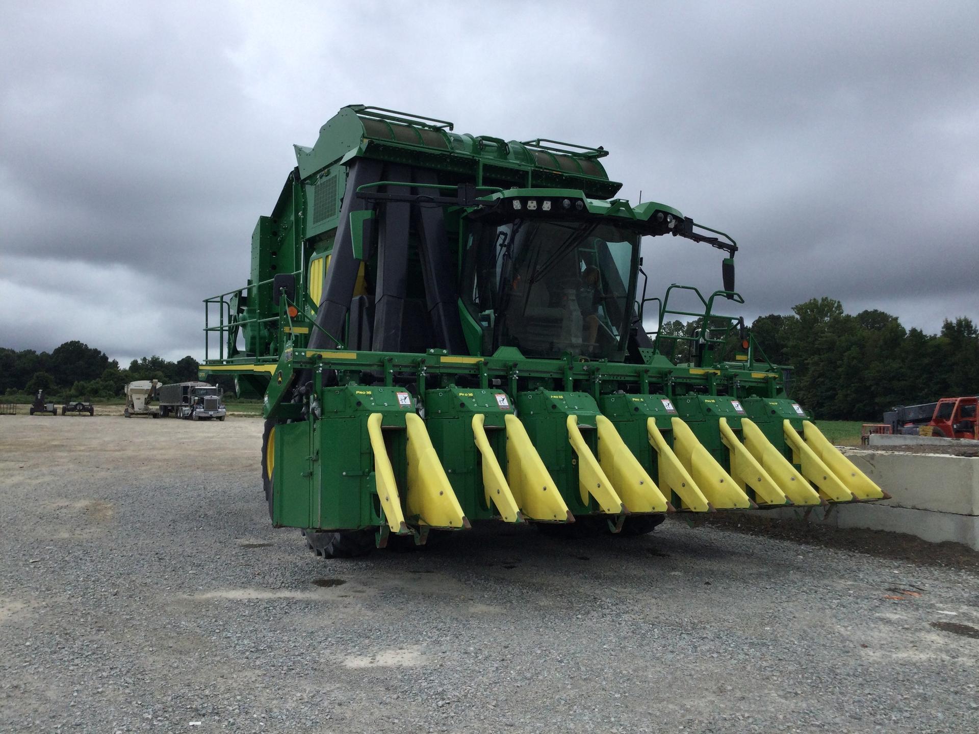 2022 John Deere CP770 Image