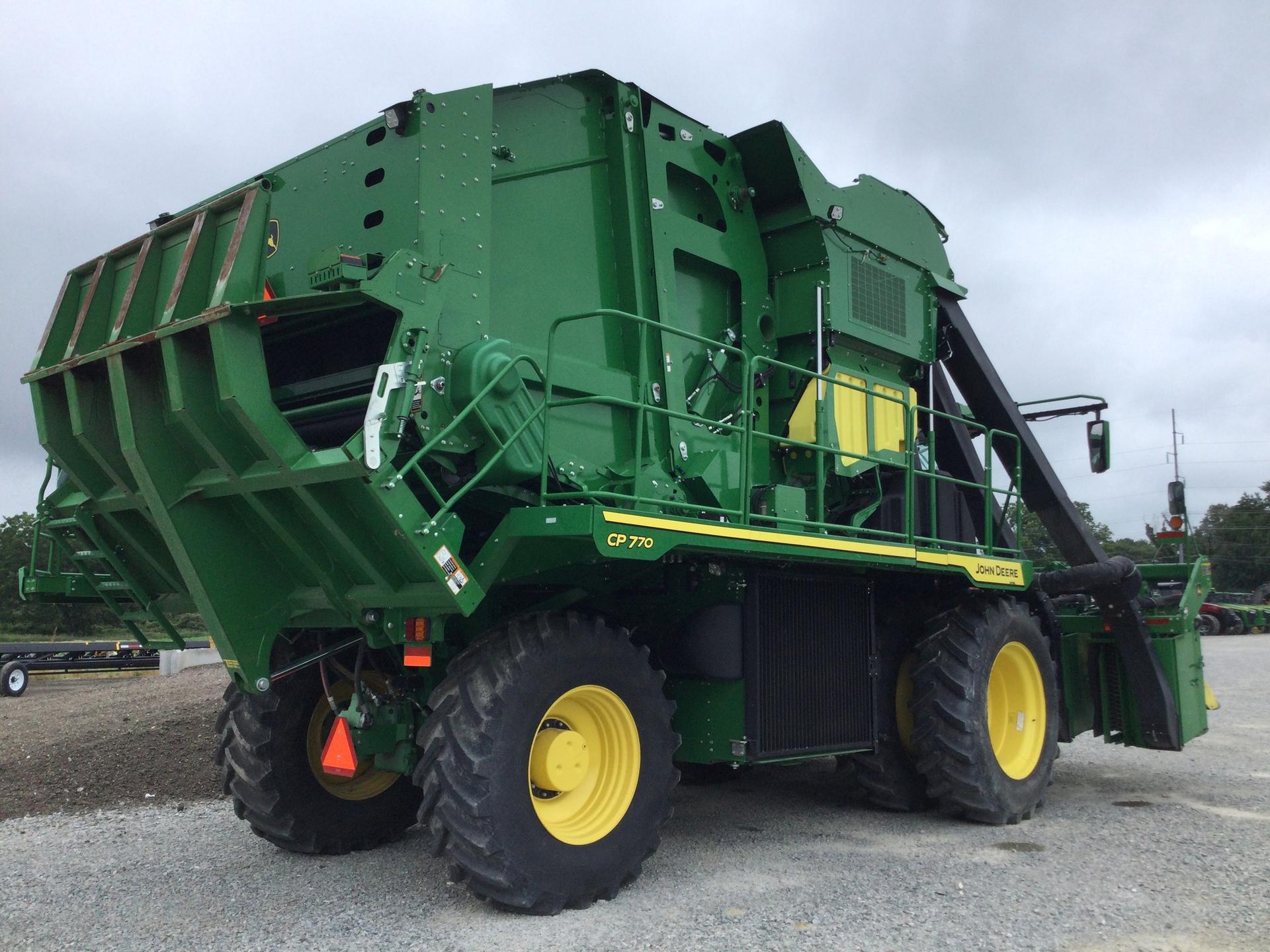 2022 John Deere CP770 Image
