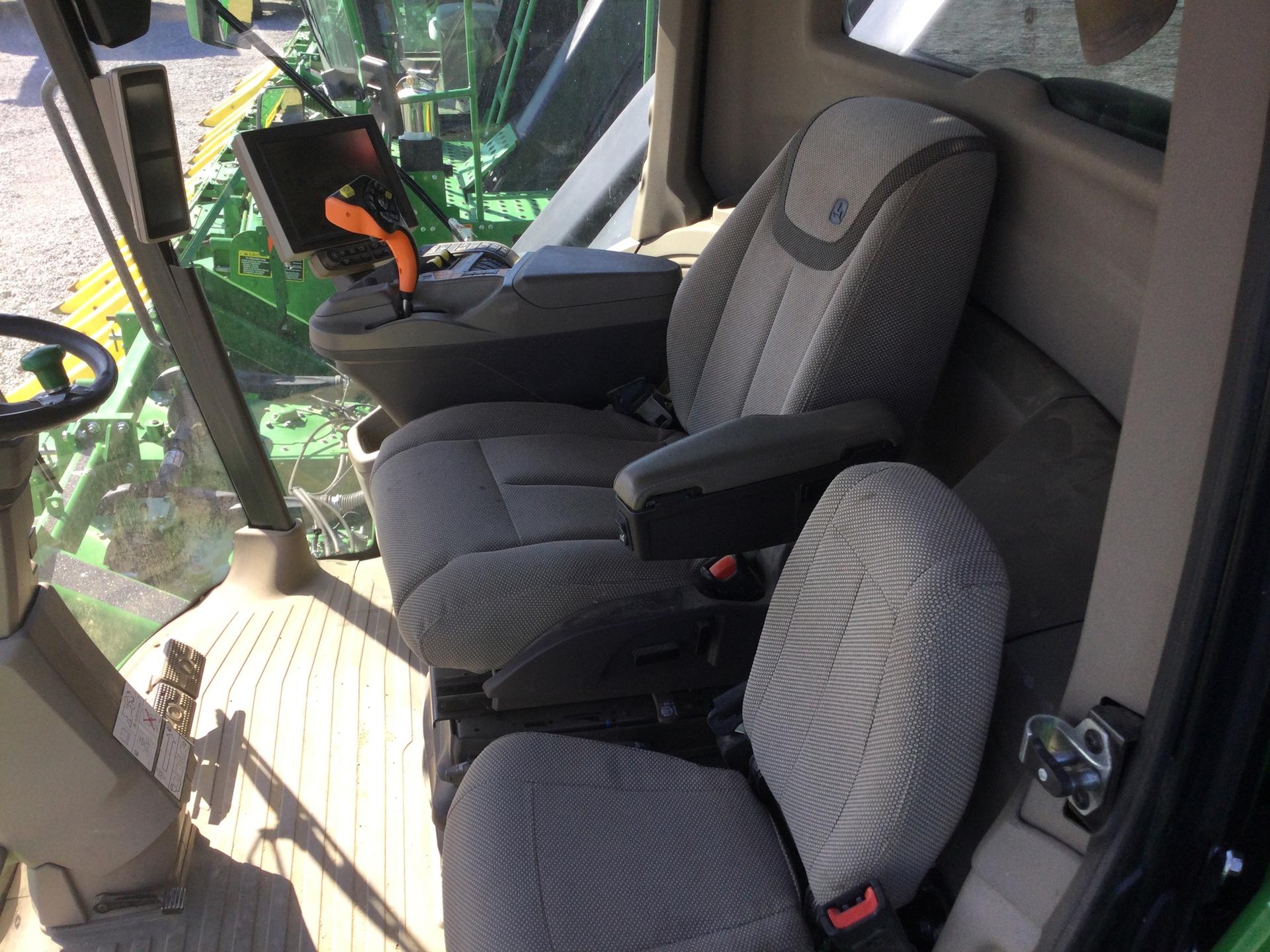 2022 John Deere CP770 Image