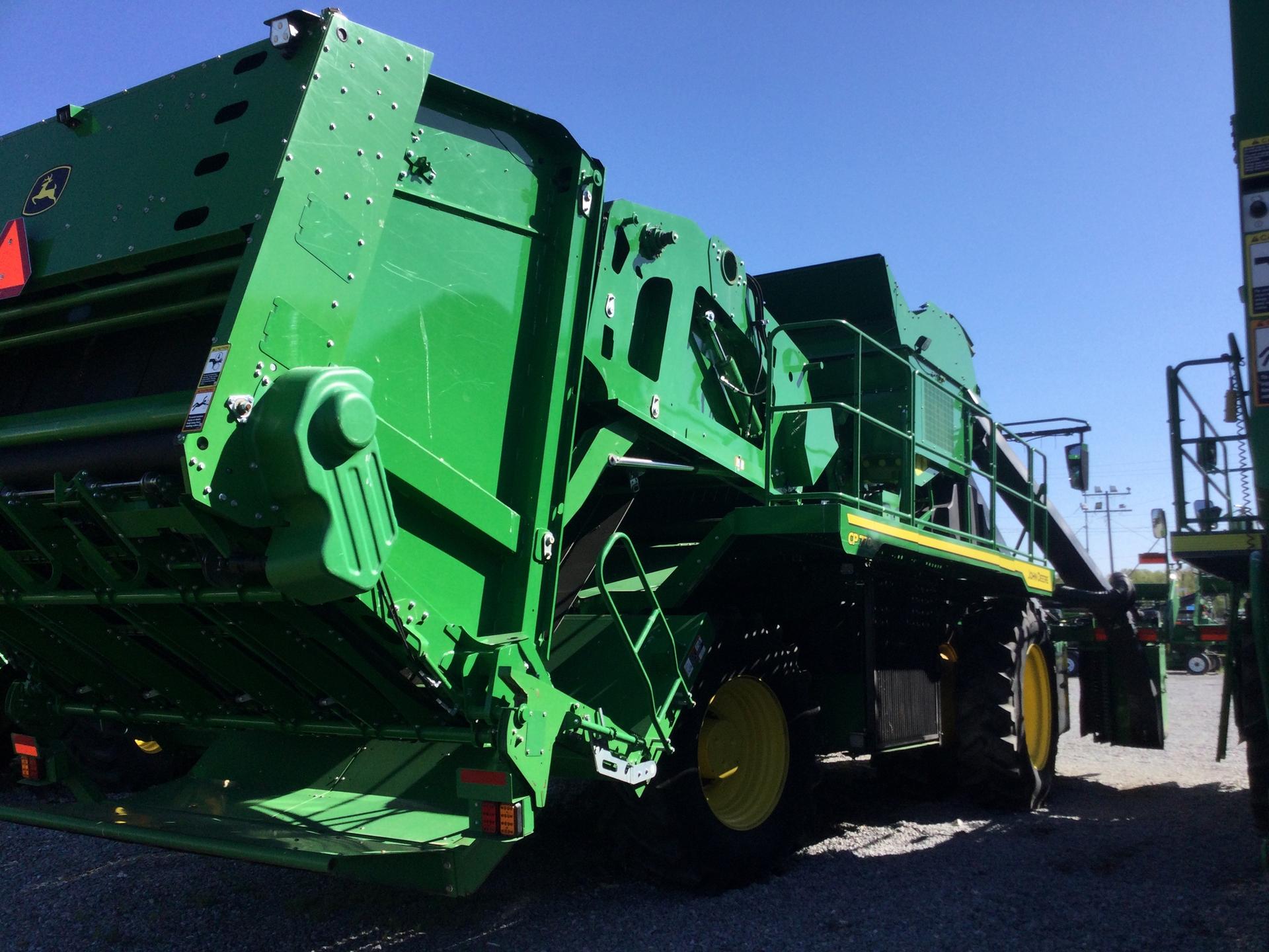 2022 John Deere CP770 Image