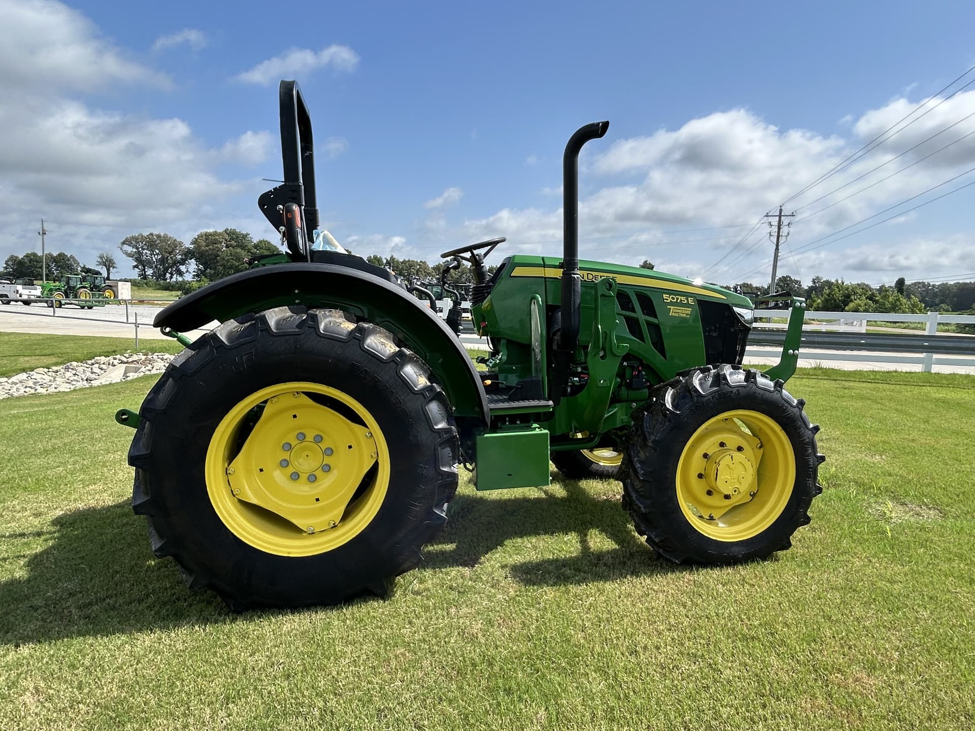 2024 John Deere 5075E Image