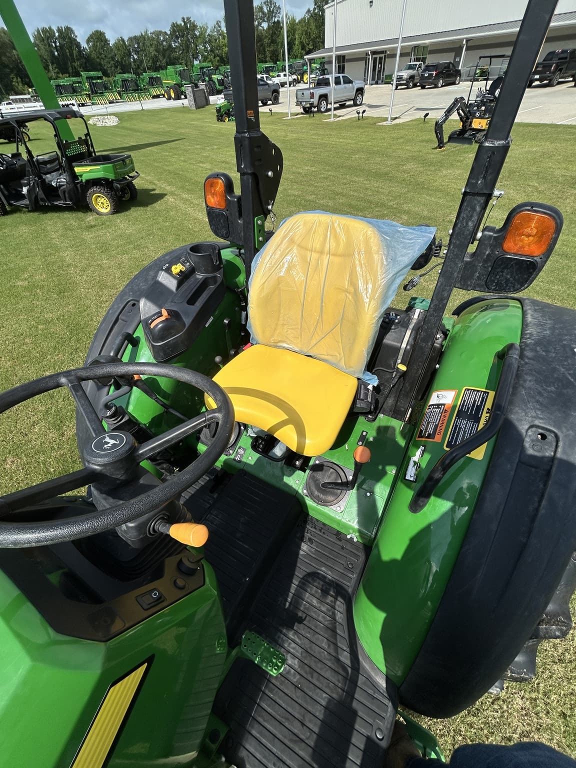 2024 John Deere 5075E Image