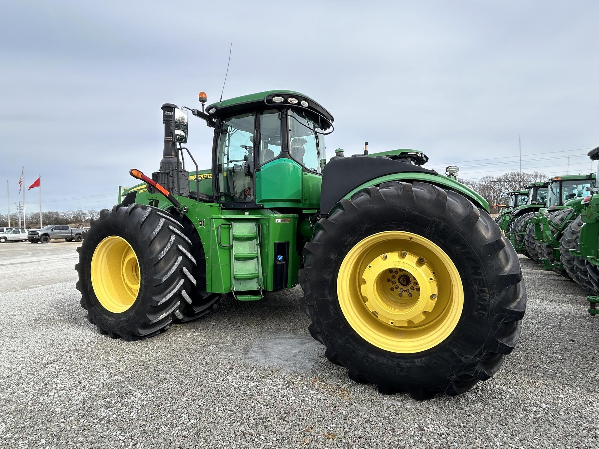 2017 John Deere 9520R Image