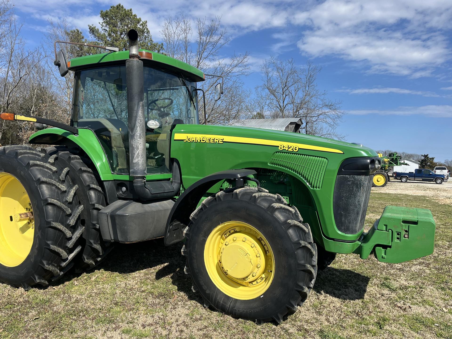 2004 John Deere 8420 Image