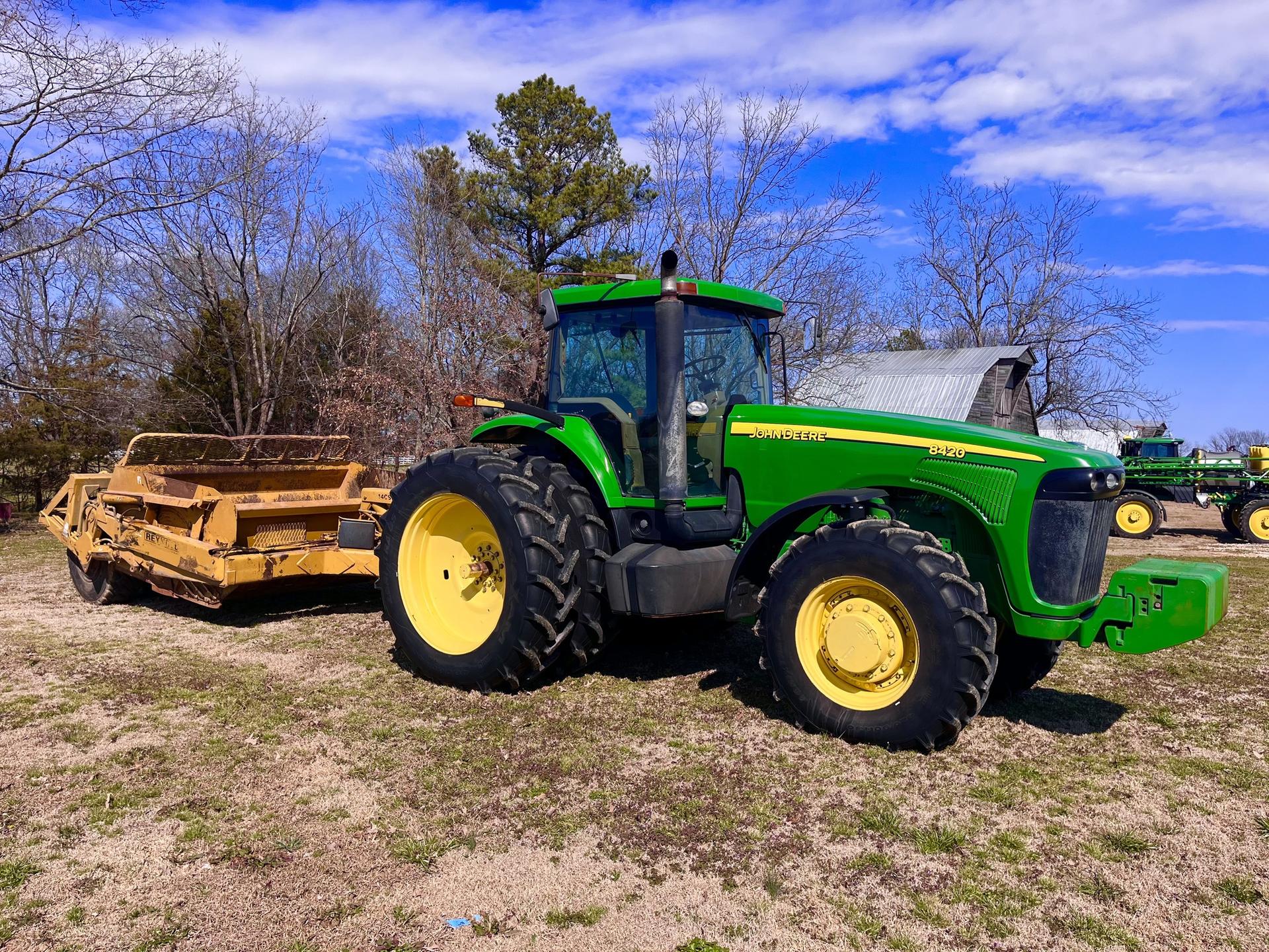 2004 John Deere 8420 Image