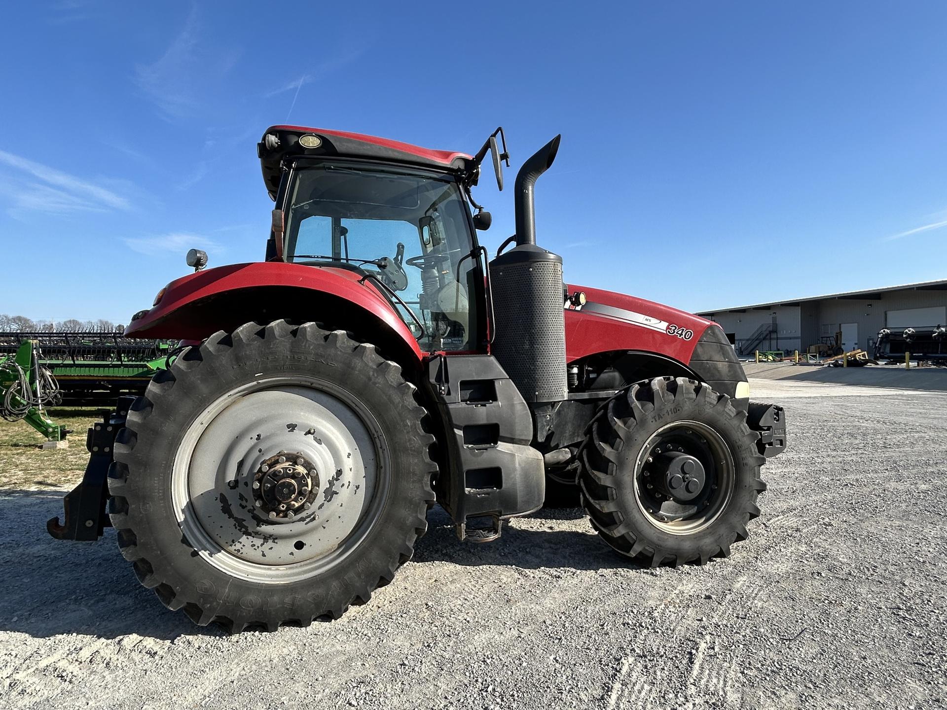 2016 Case IH MAGNUM 340 Image