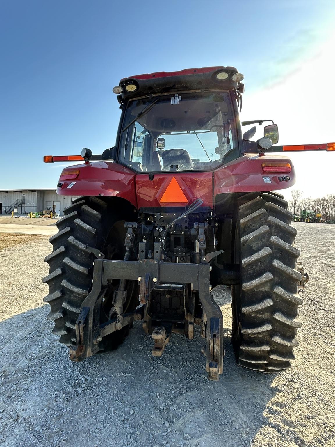 2016 Case IH MAGNUM 340 Image