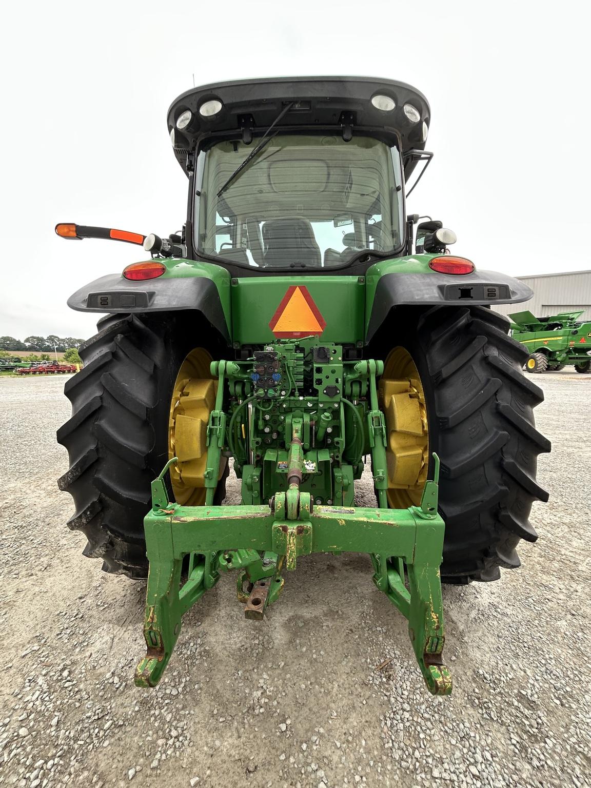2013 John Deere 7260R Image