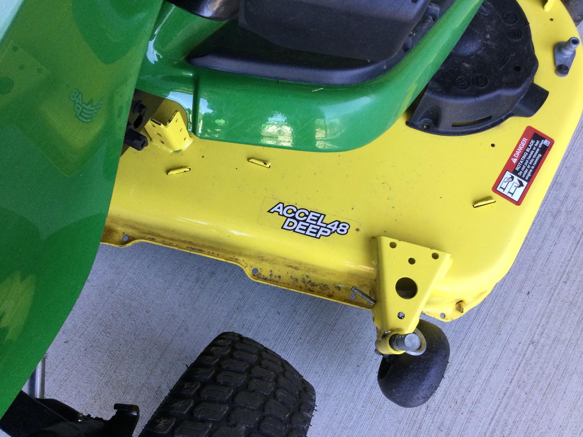 2022 John Deere X380 Image