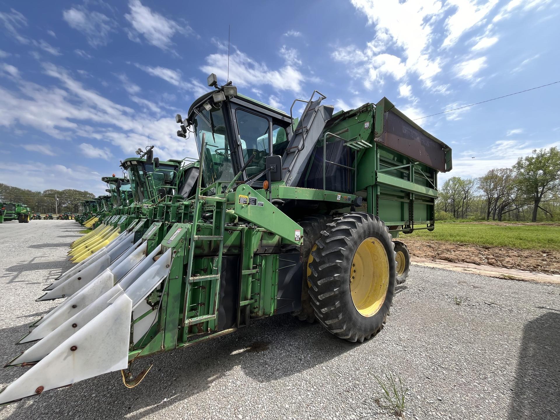 1995 John Deere 9965 Image