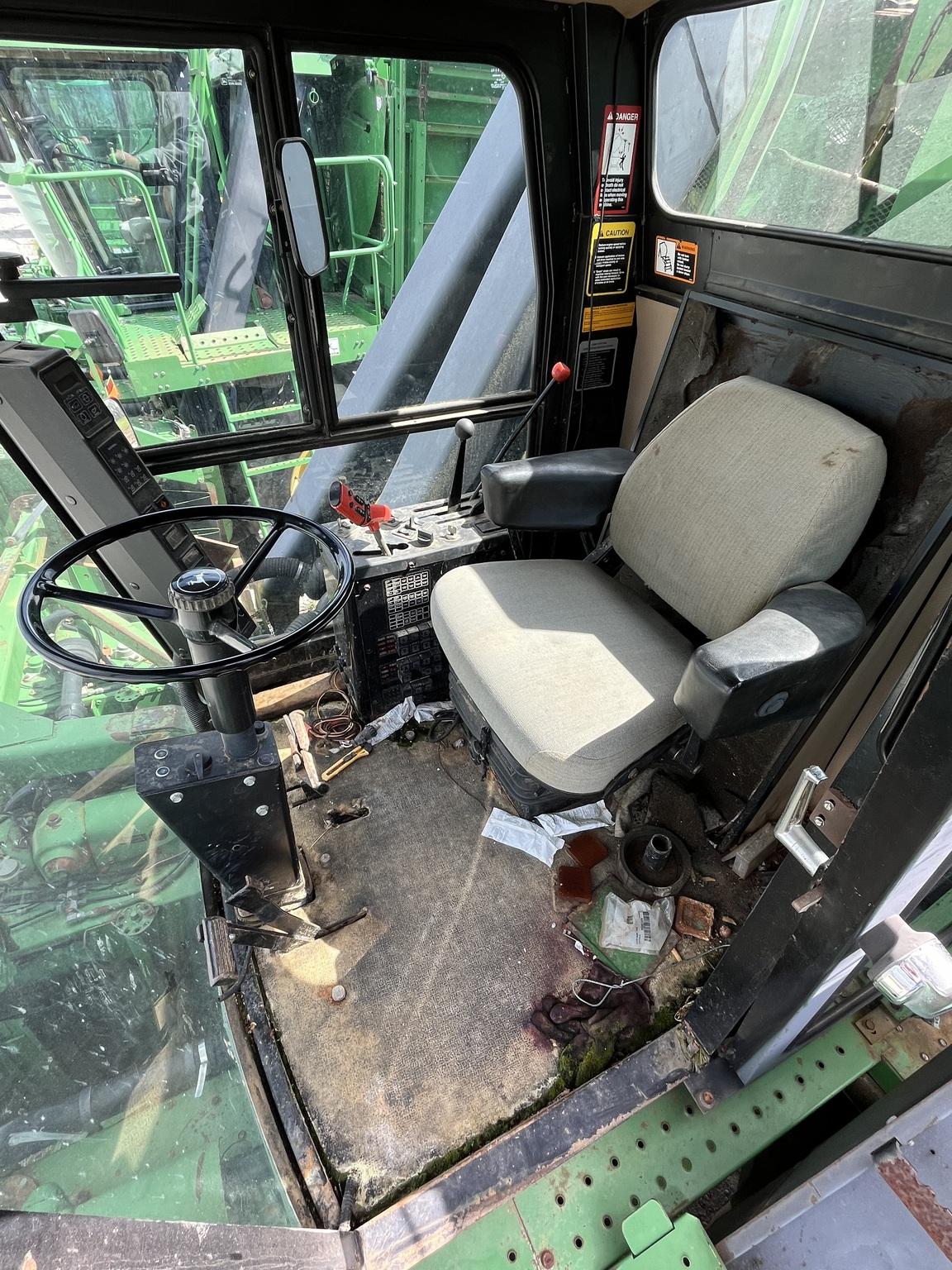 1995 John Deere 9965 Image