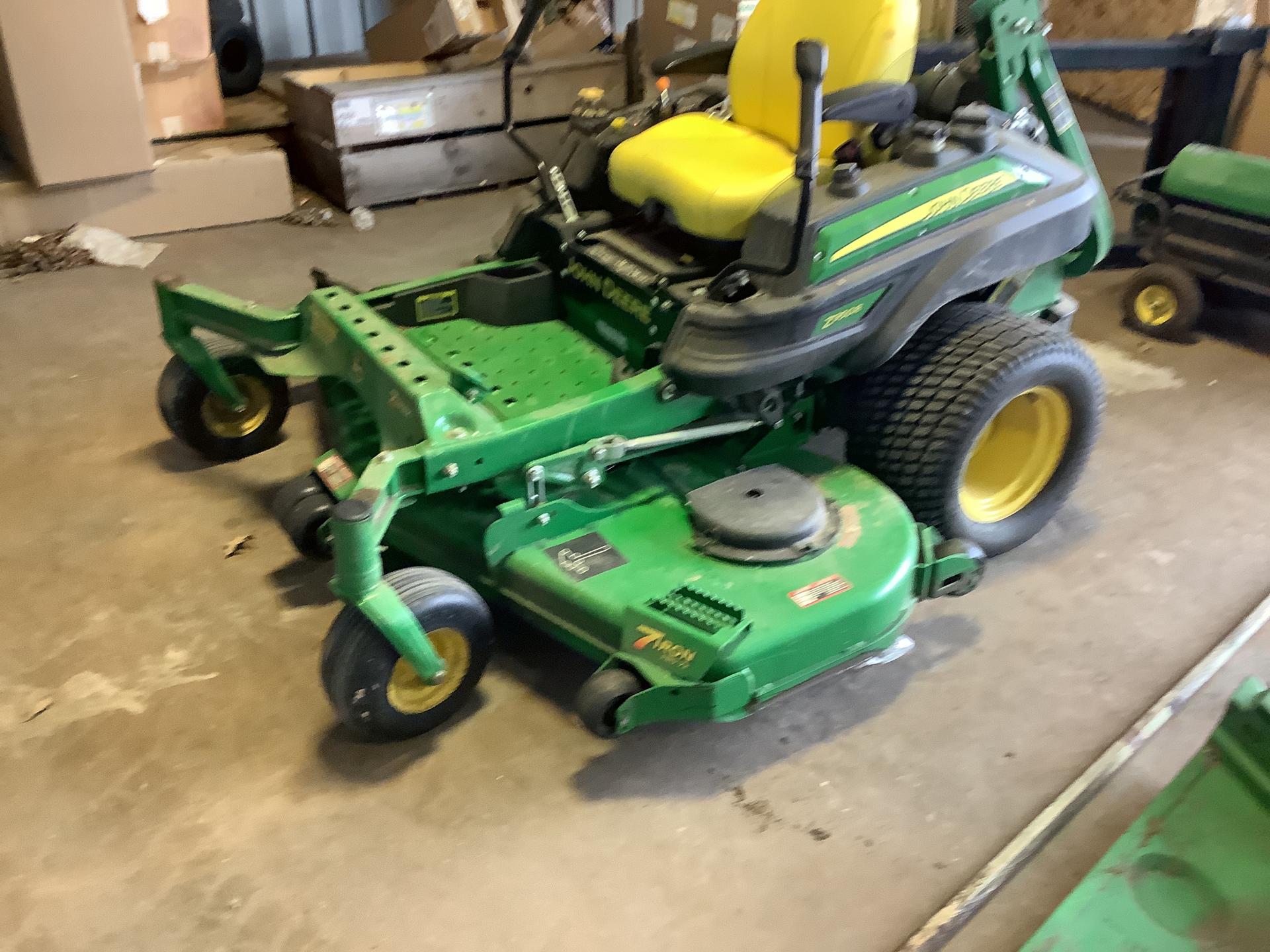 2015 John Deere Z950R Image