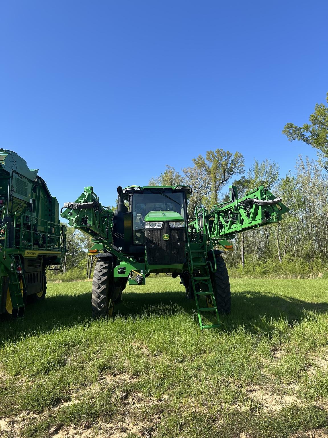 2023 John Deere 412R Image