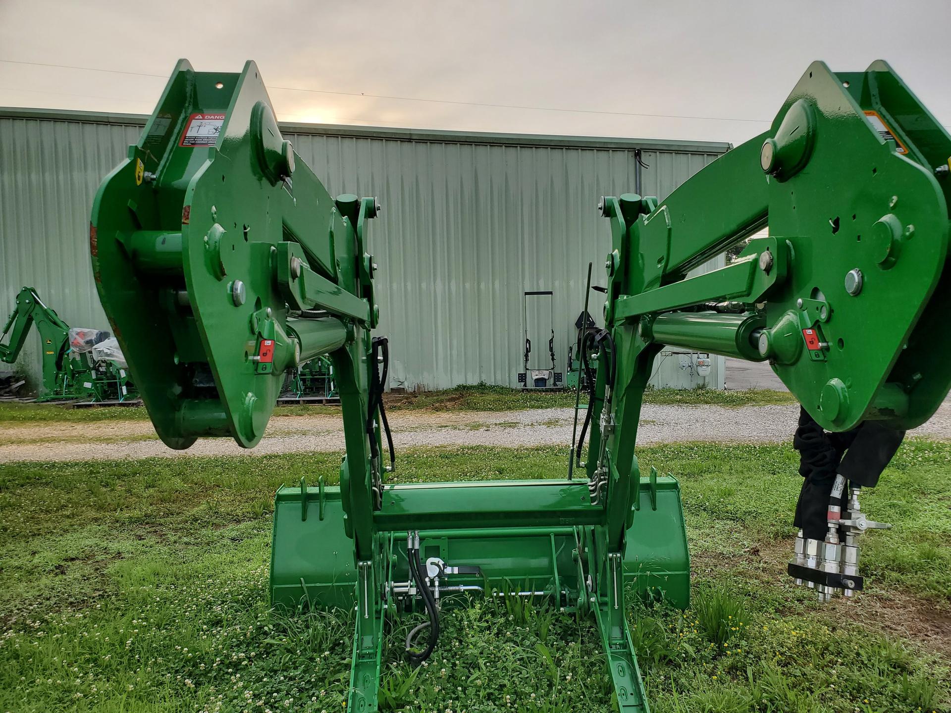 2018 John Deere 620R Image