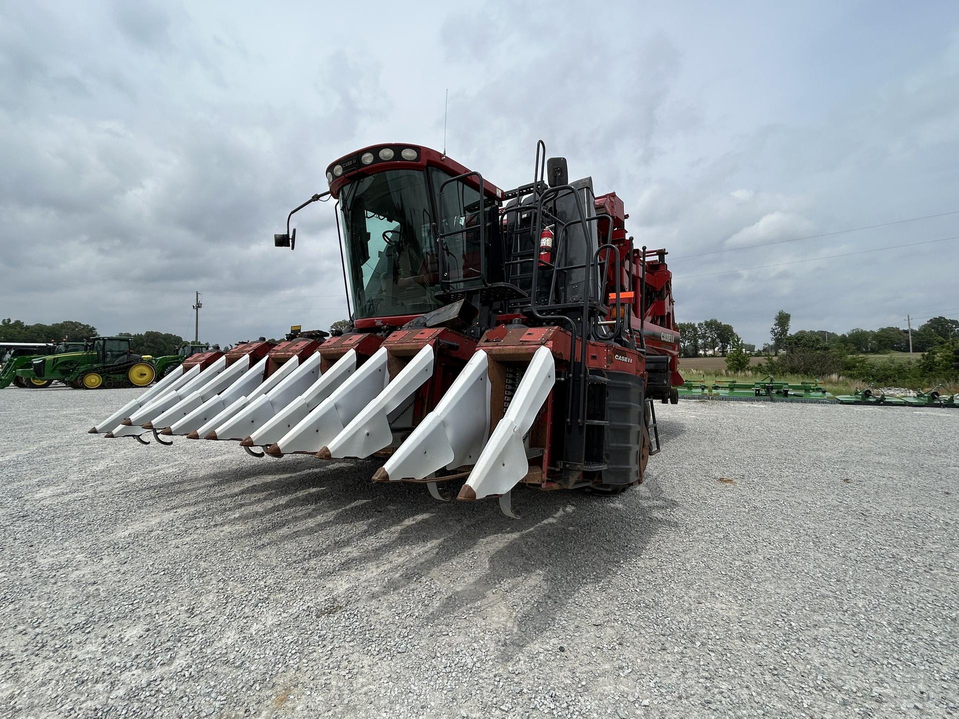 2012 Case 635 Image