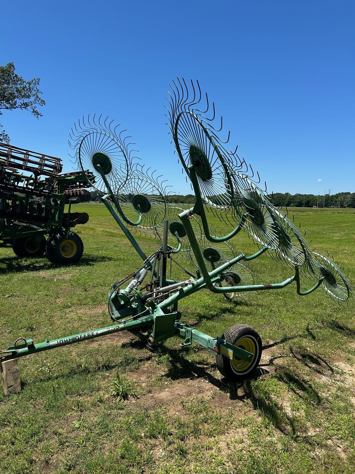 John Deere 702 Image