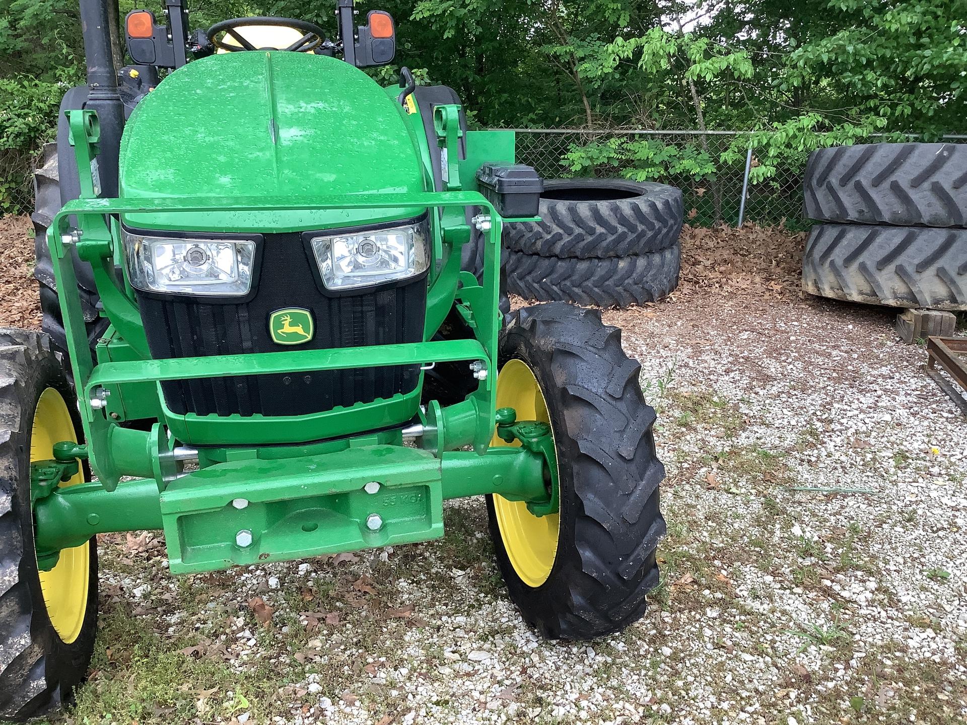 2021 John Deere 5075E Image
