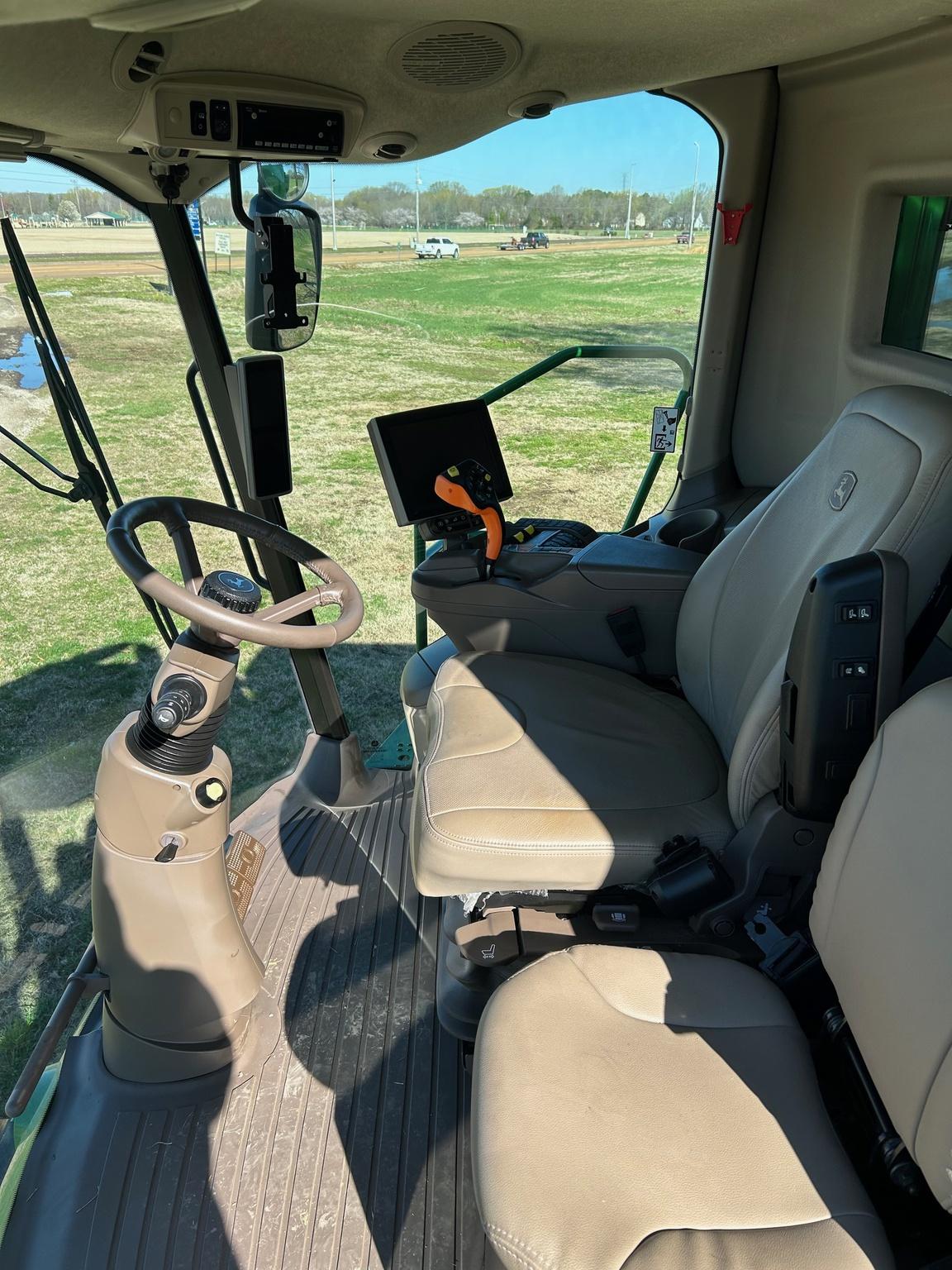 2023 John Deere S780 Image