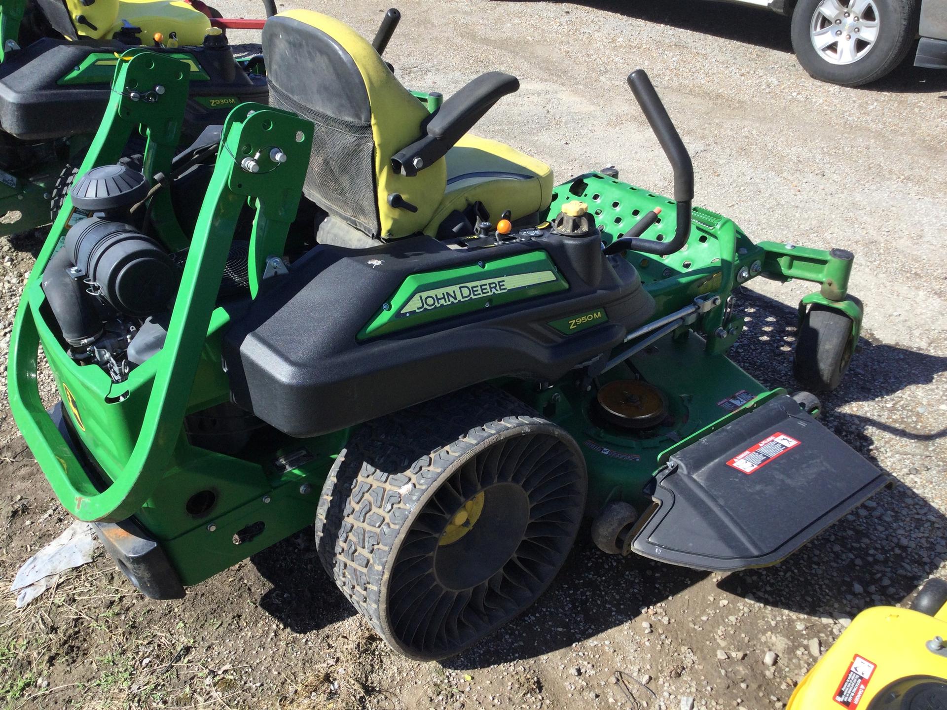 2019 John Deere Z950M Image