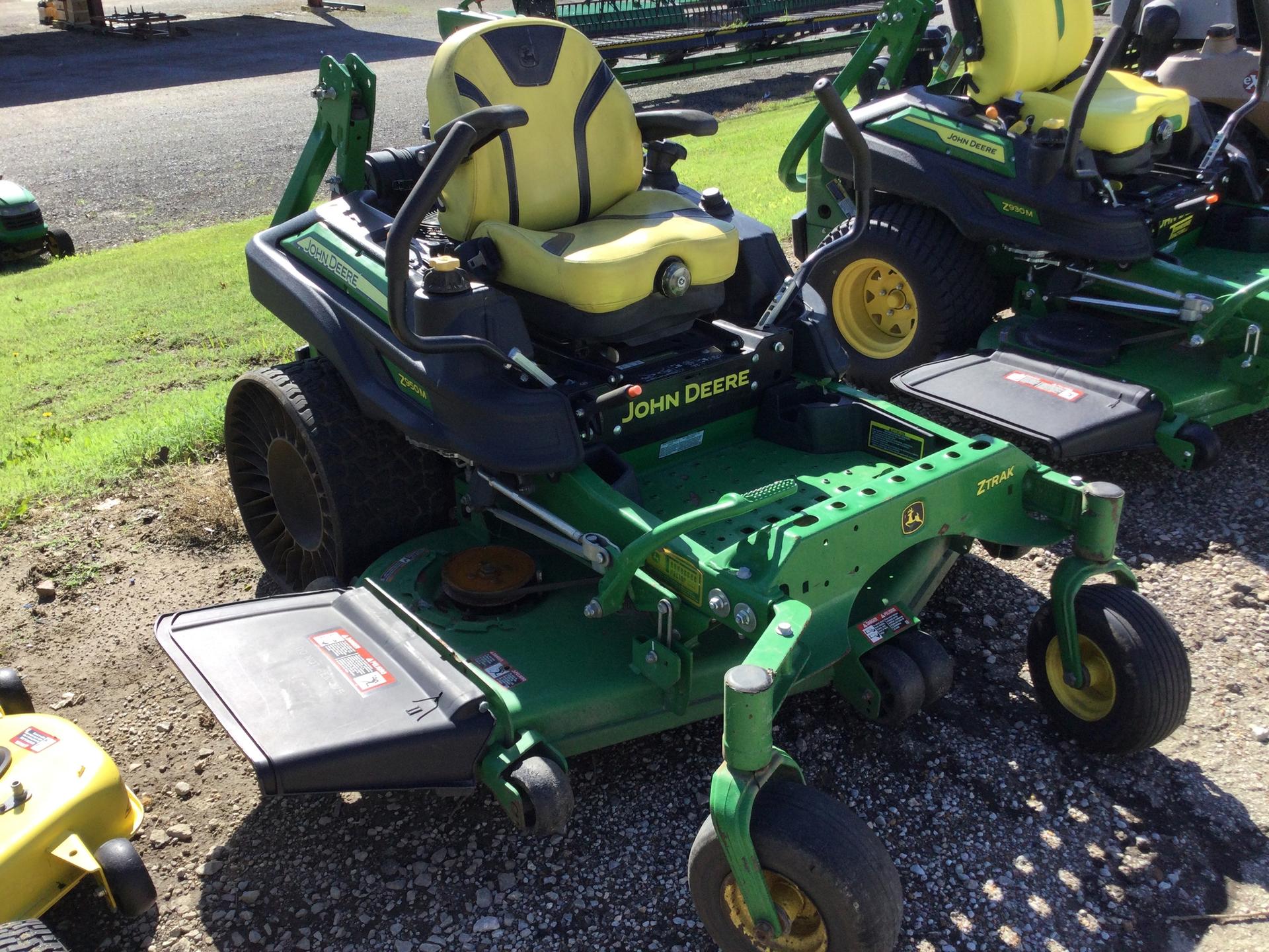 2019 John Deere Z950M Image