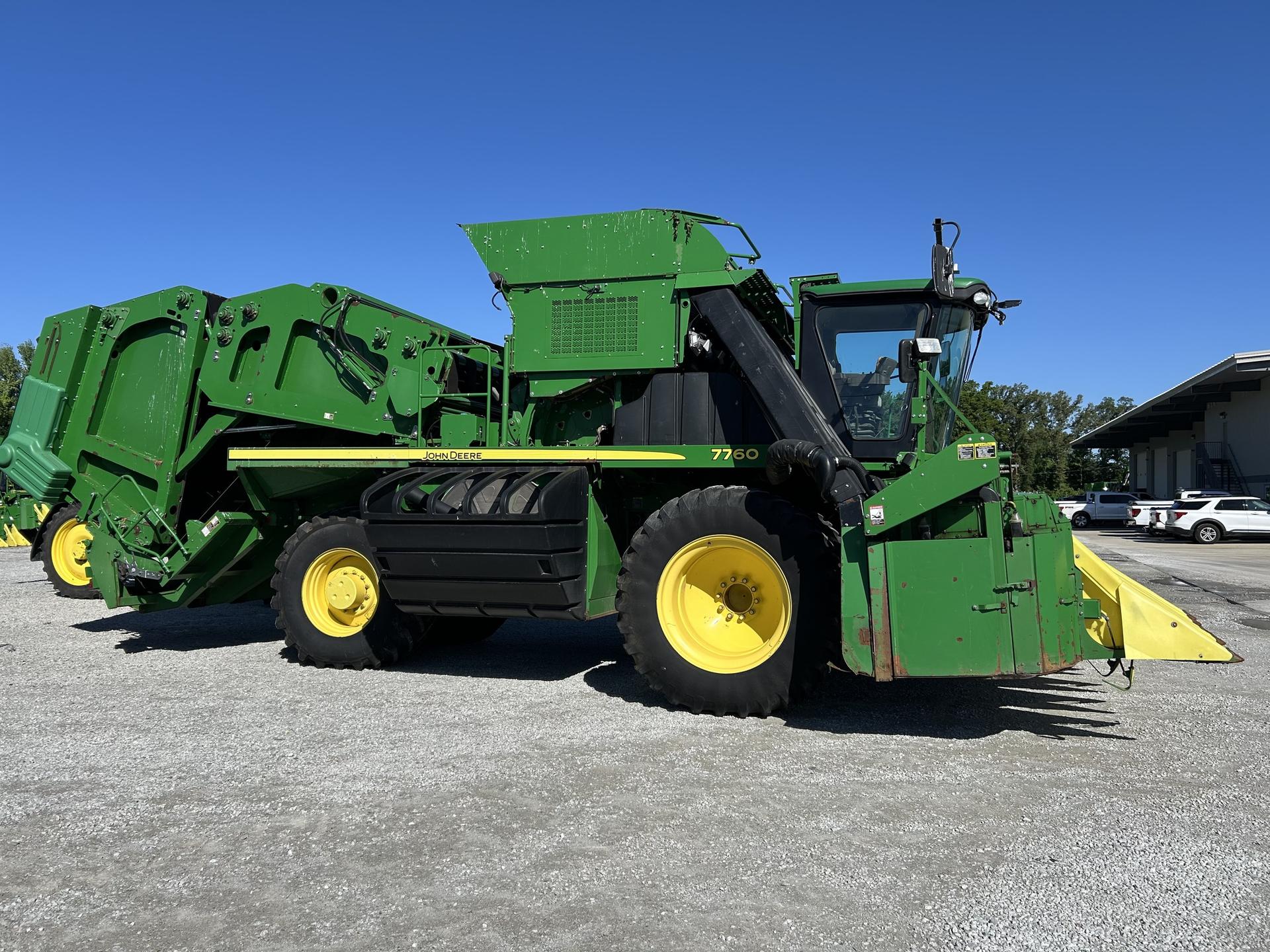 2014 John Deere 7760 Image
