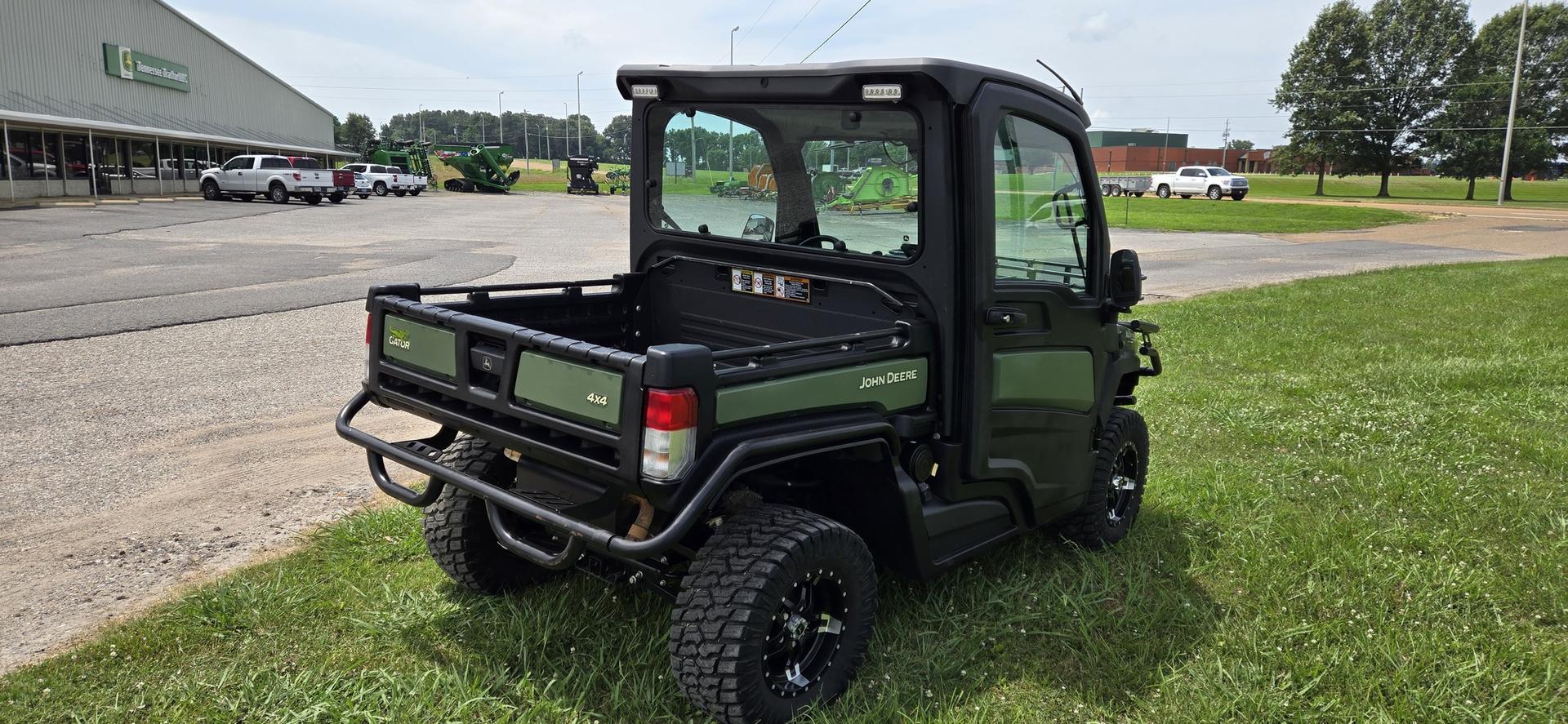 2023 John Deere XUV 835M Image