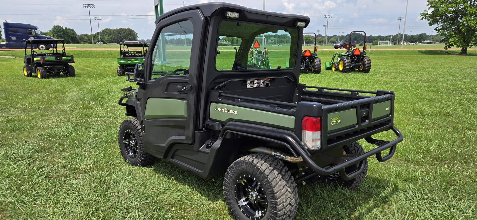2023 John Deere XUV 835M Image