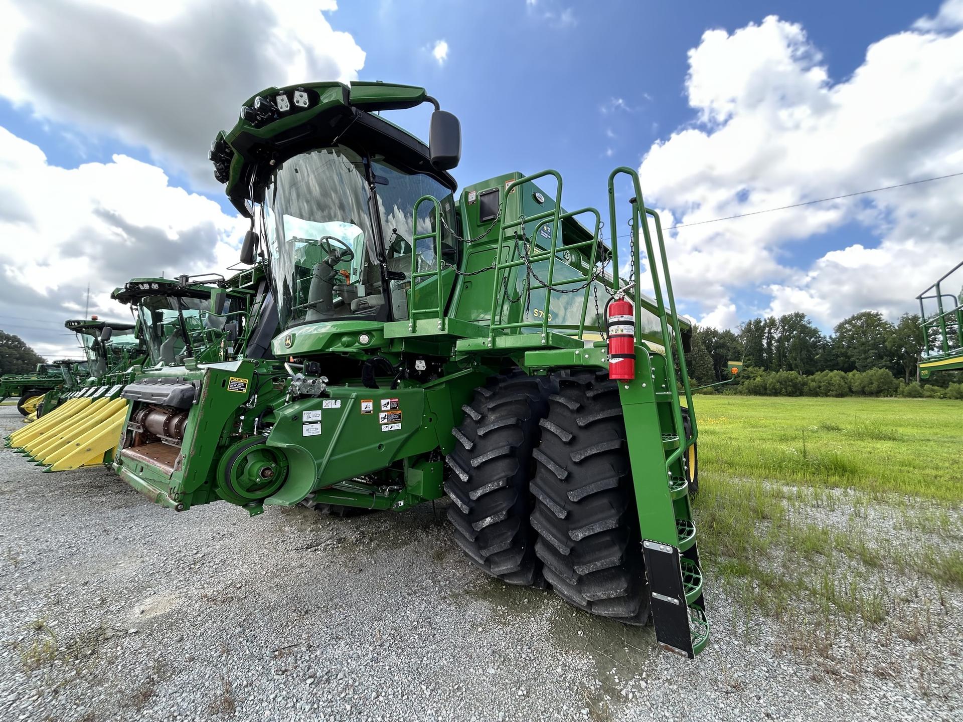 2022 John Deere S780 Image