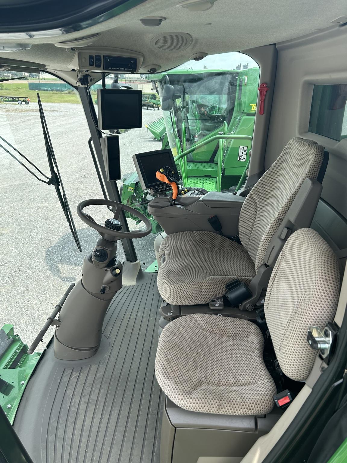 2022 John Deere S770 Image