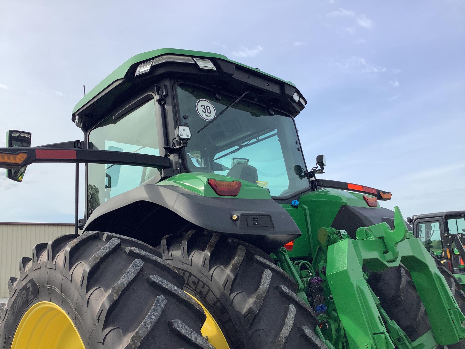 2024 John Deere 8R 310 Image
