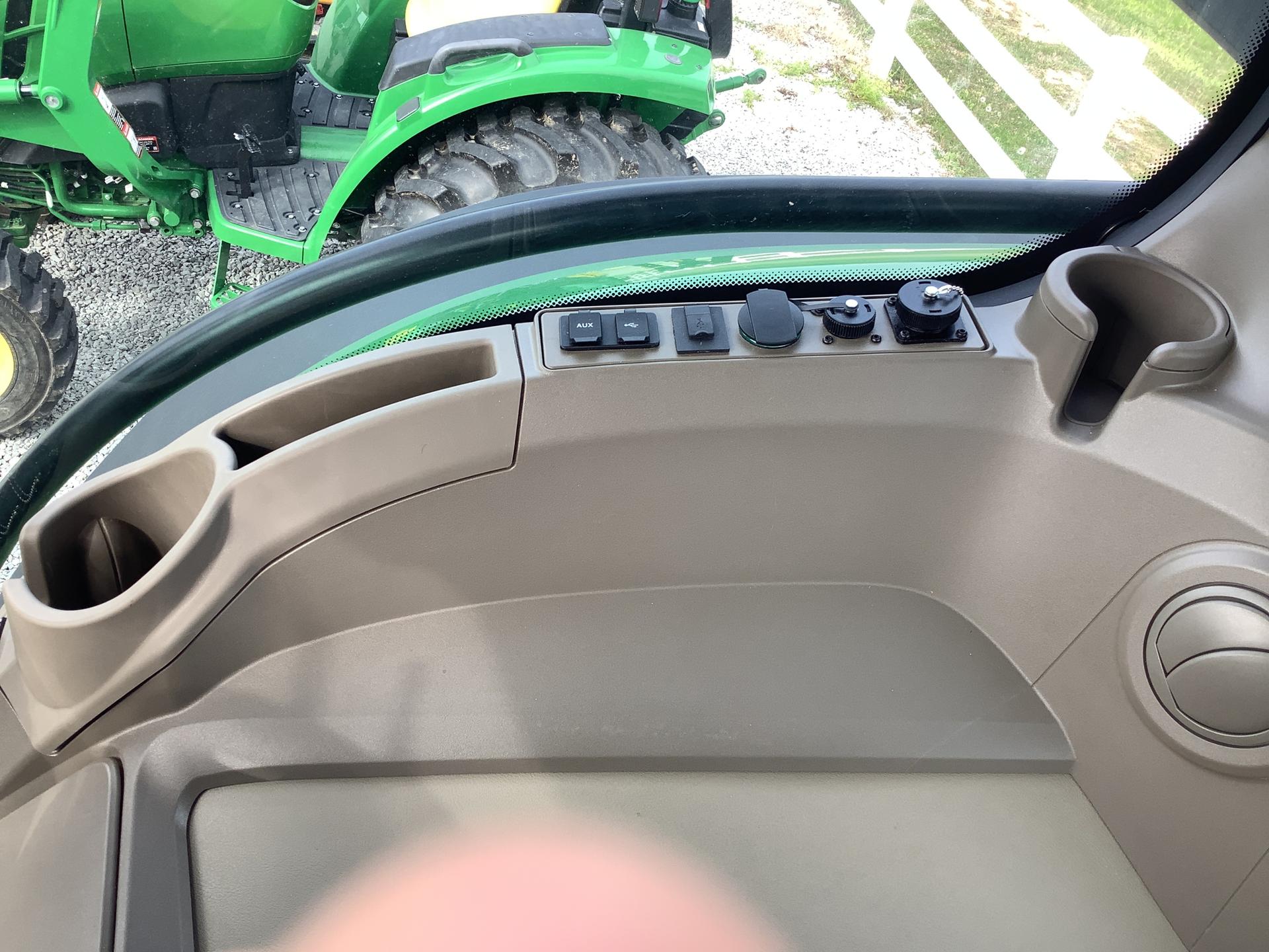 2024 John Deere 8R 310 Image