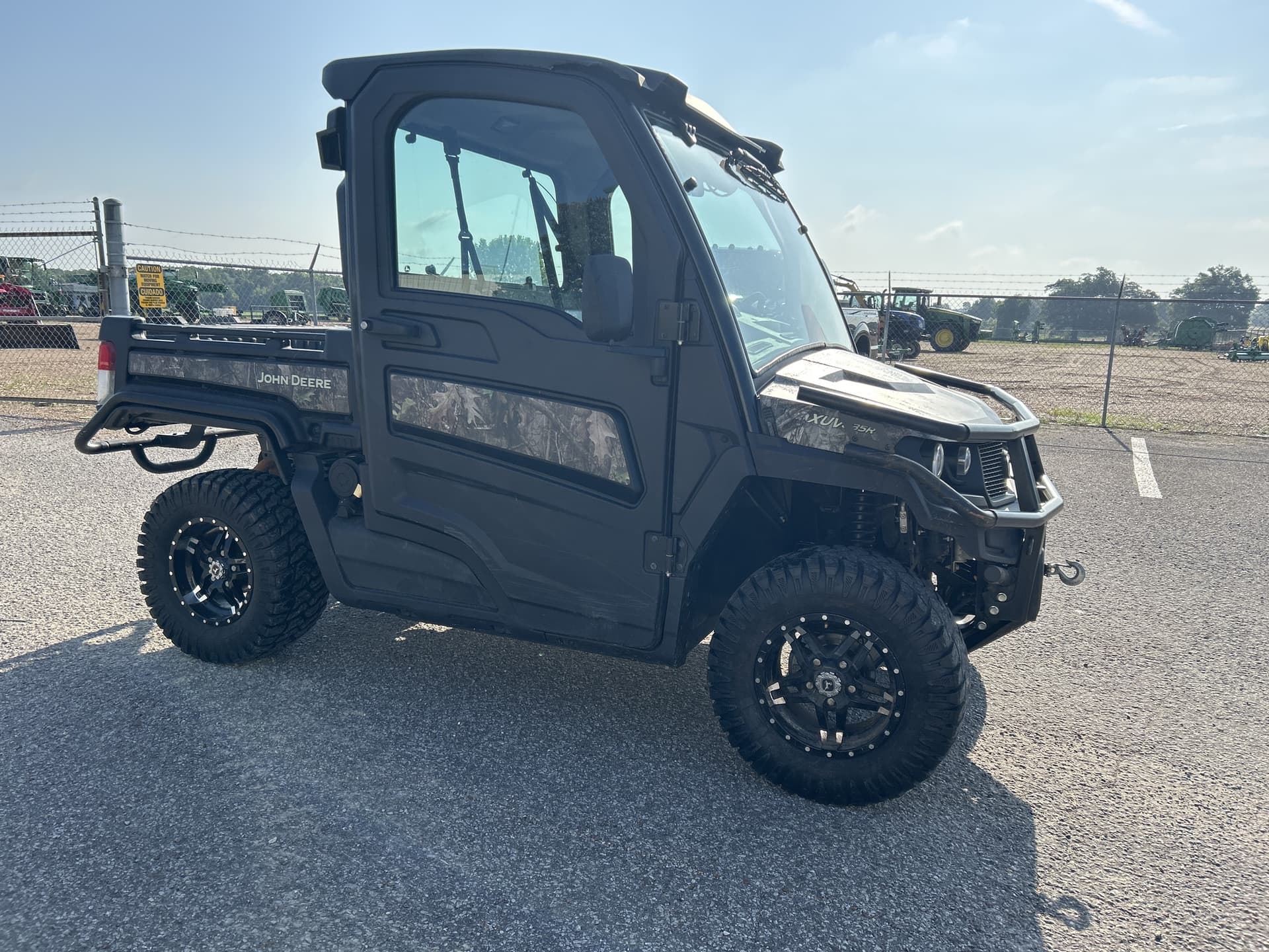 2024 John Deere 835R Image