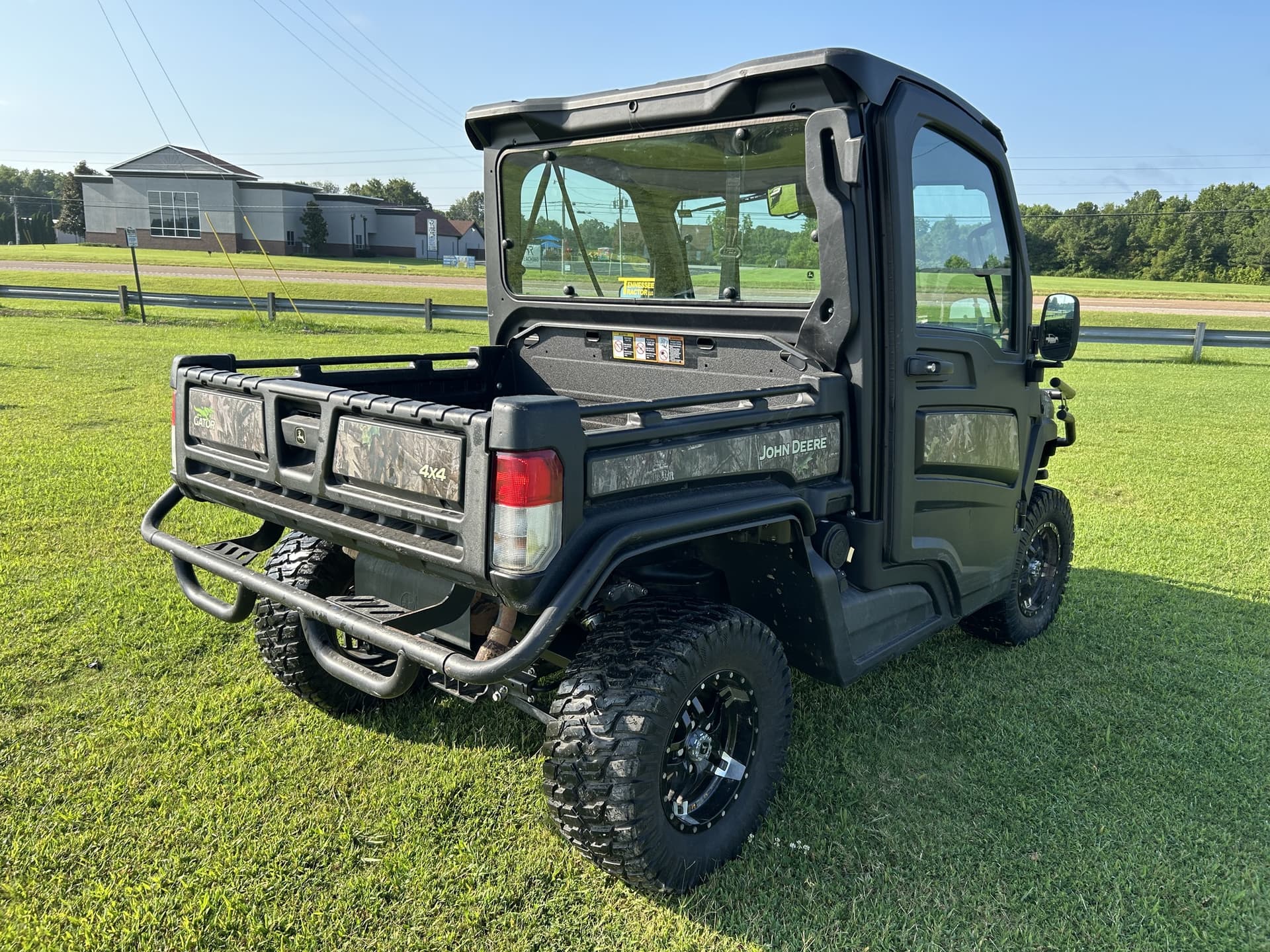 2024 John Deere 835R Image